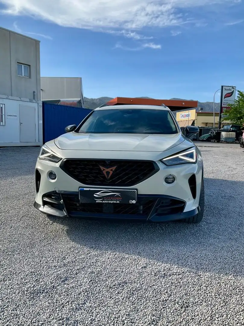 CUPRA Formentor 2.5 TSI 390 VZ5 DSG 4Drive Beige - 2