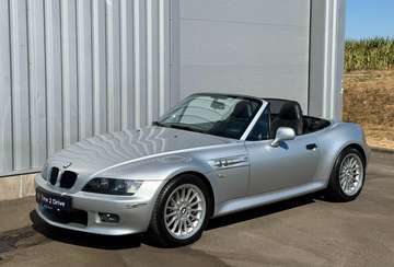 2.2i Roadster Sport Edition - Immaculate Condition