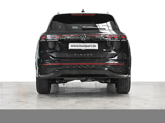 Volkswagen Tiguan view 4