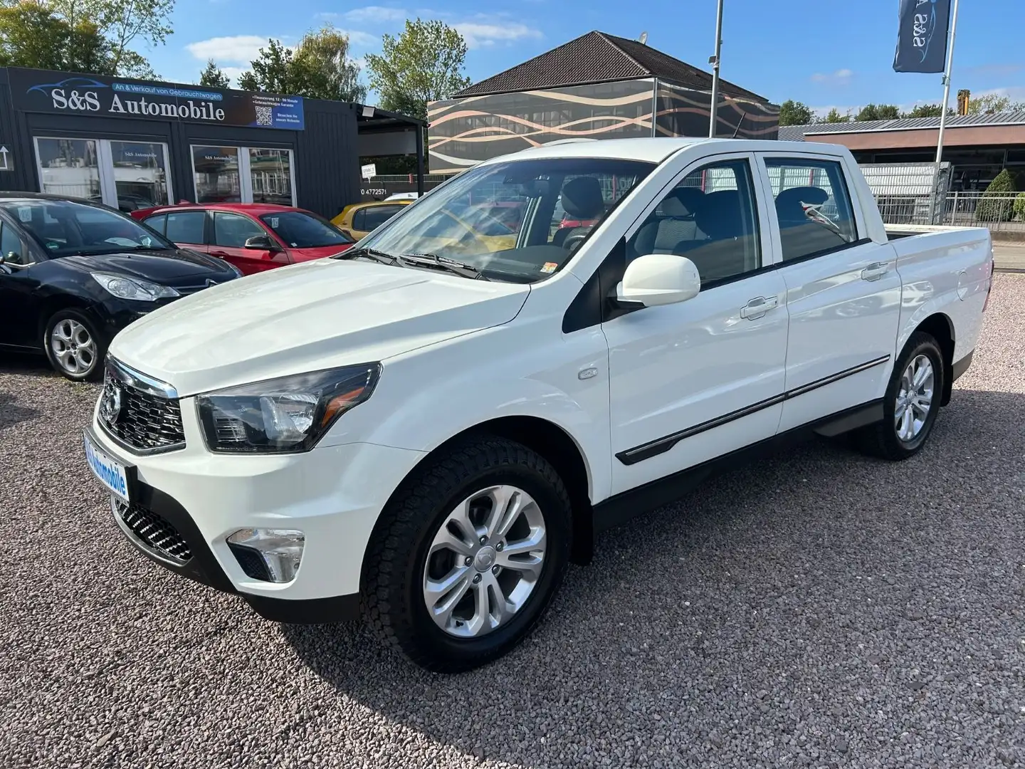 SsangYong Actyon Sports Crystal 4WD *SHZ*AHK*Euro6* Weiß - 1