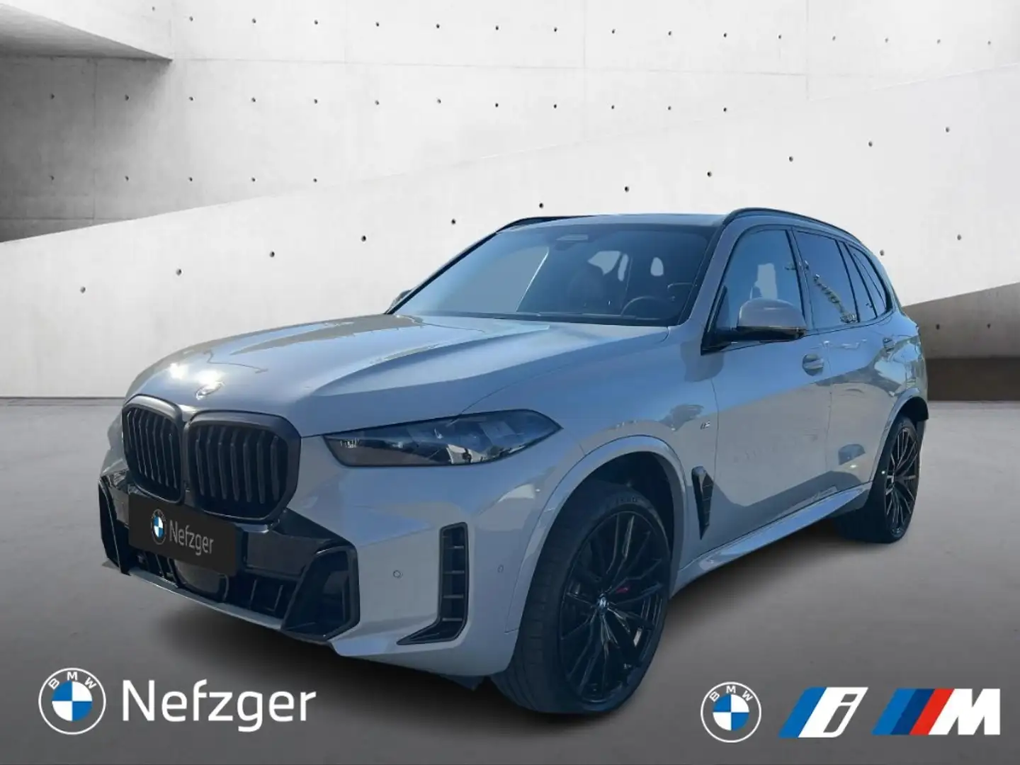 BMW X5 xDrive30d M Sport AHK Panorama Standhzg H/K Grau - 1