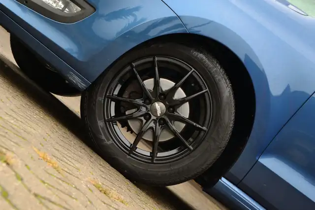 Volkswagen Polo view 6