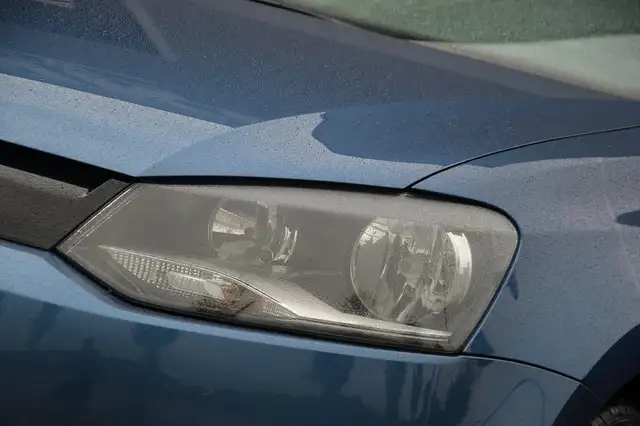 Volkswagen Polo view 5