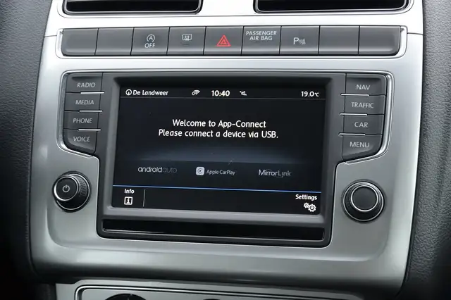 Volkswagen Polo view 12