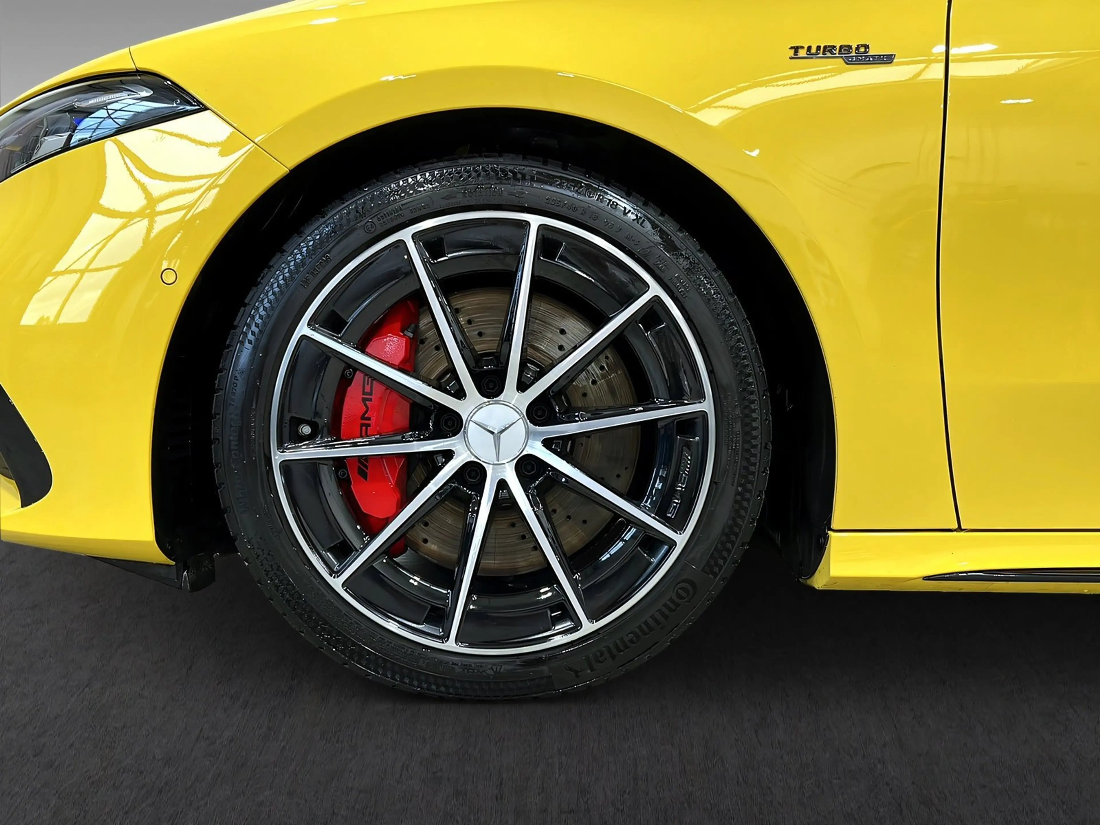 Mercedes-Benz A 35 AMG 4M MULTI+DISTR+NIGHT+Memo+Pano+AHK+360° — photo 4