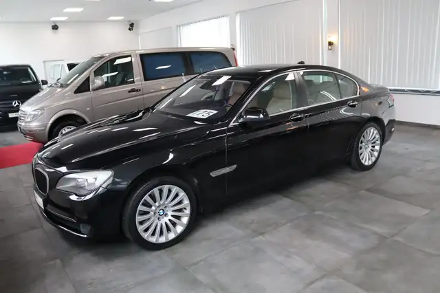 BMW 750 i xDrive * LEDER BRAUN + STEPTRONIC *