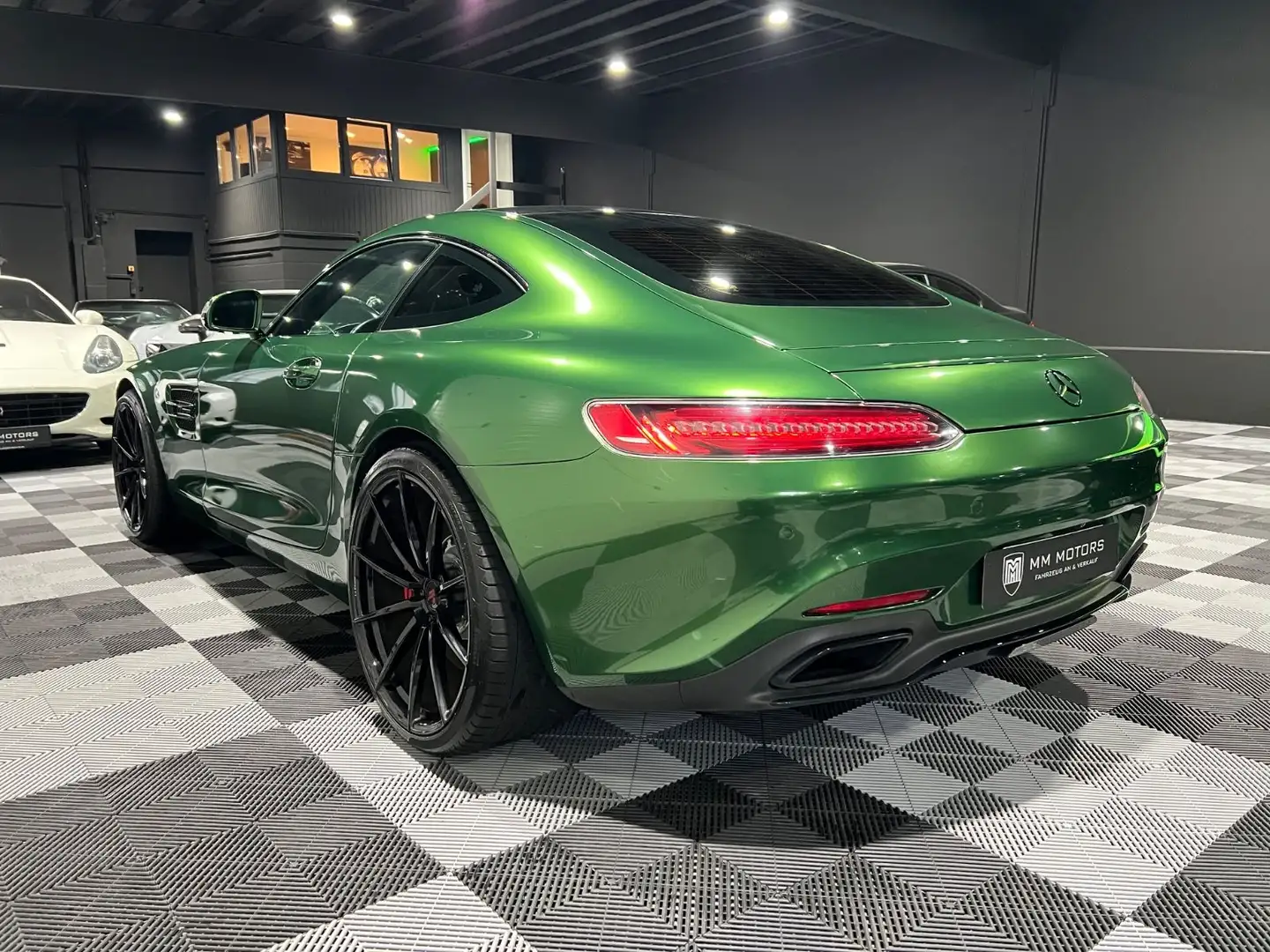 Mercedes-Benz AMG GT Coupe*Pano*Perf-Sitze*Carbon*Burmester* Verde - 2