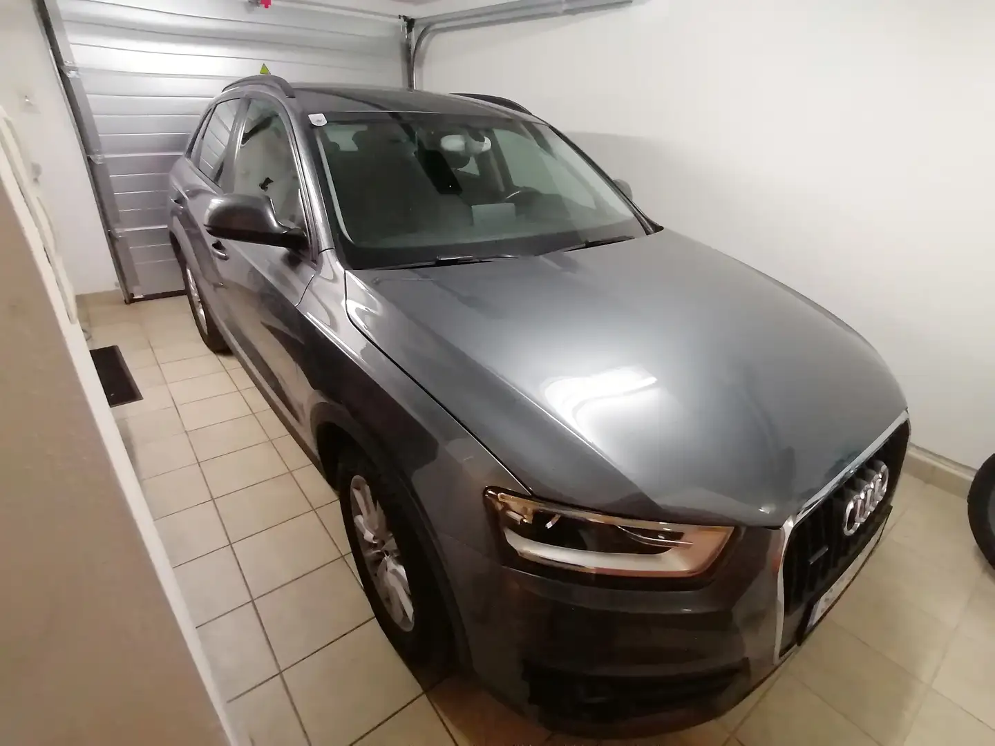 Audi Q3 Q3+2,0+TDI+quattro+DPF Grau - 1