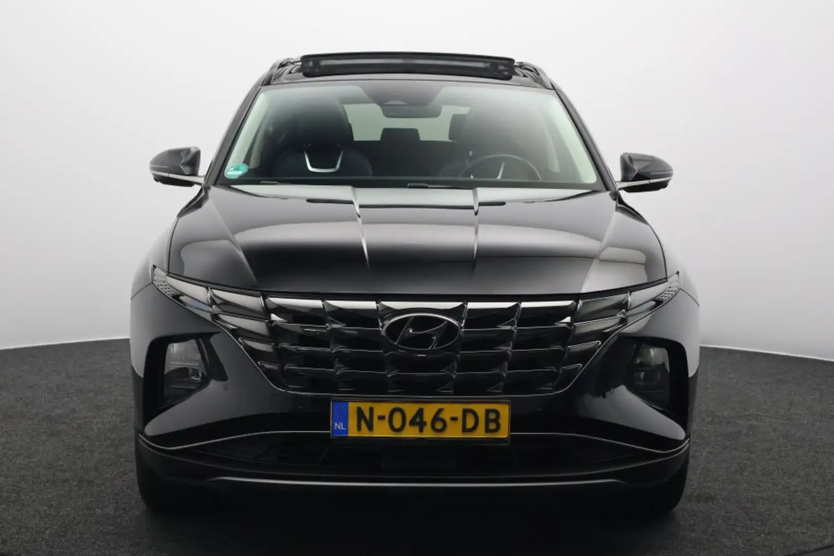 Hyundai TUCSON 1.6 T-GDI HEV Premium Sky | Panoramadak | Trekhaak Zwart - 2