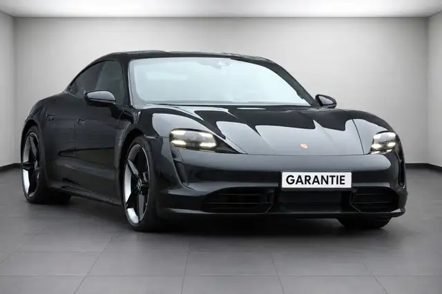 Porsche Taycan Turbo