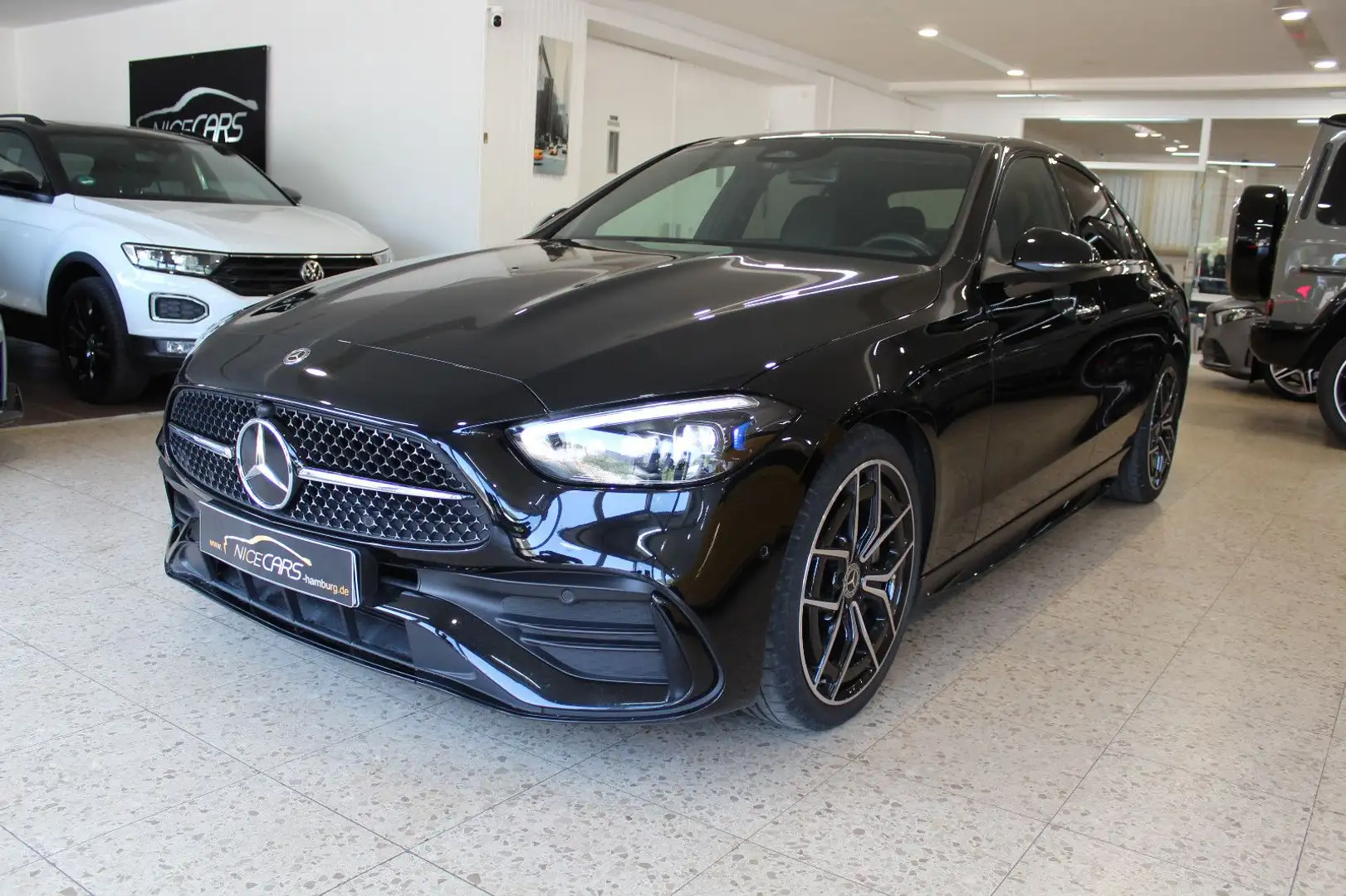 Mercedes-Benz C 180 "AMG-LINE"Burmester"19Zoll"AHKupplung"Ambie Schwarz - 2