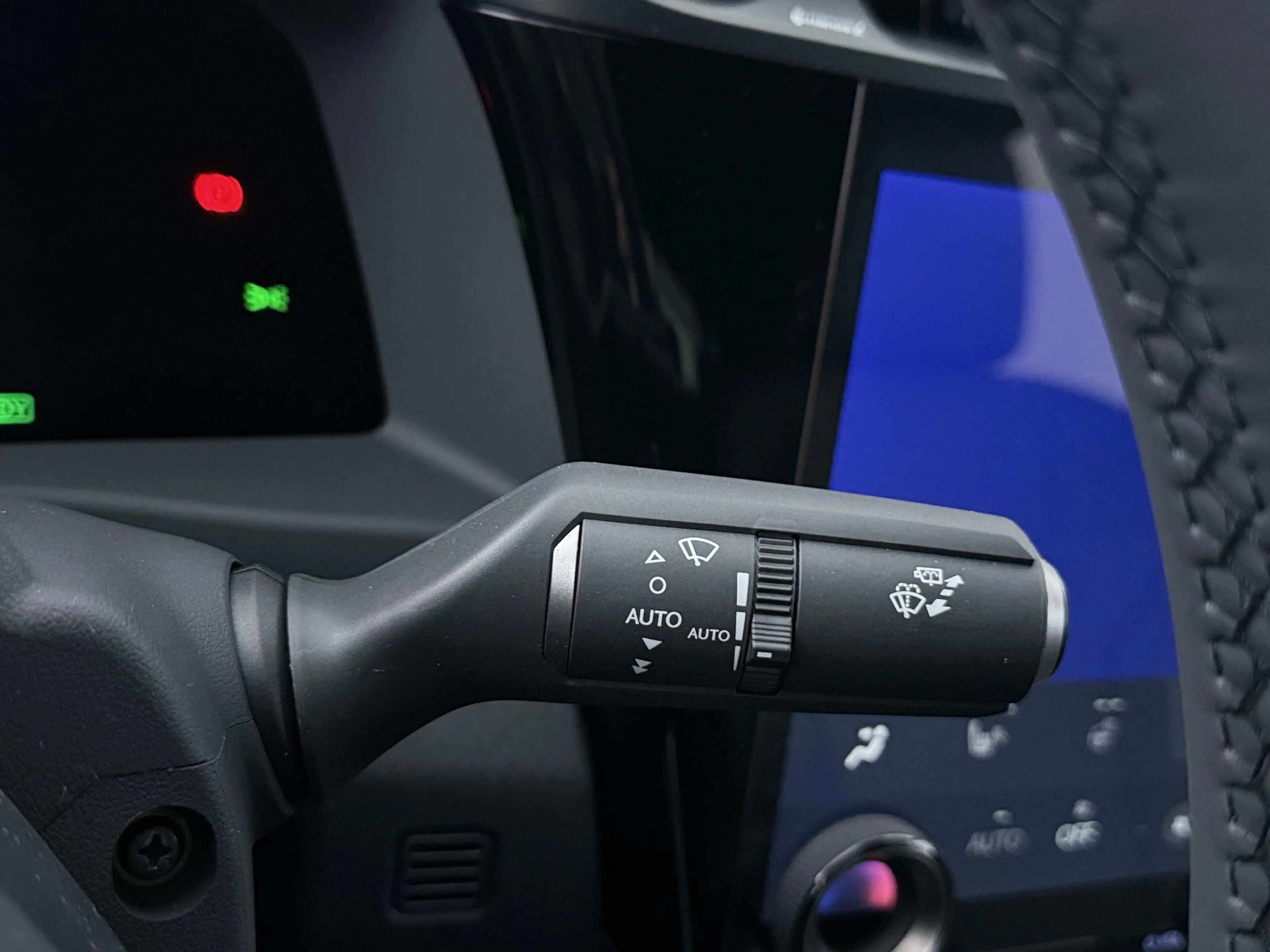 Lexus RZ 350e Luxury Line 77 kWh — photo 9