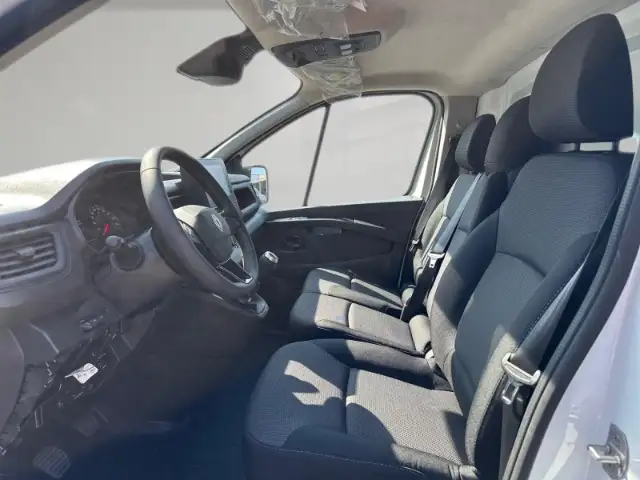 Renault Trafic view 7