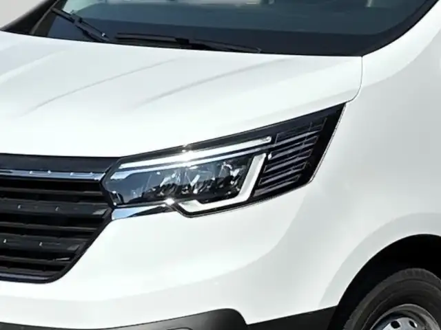 Renault Trafic view 5