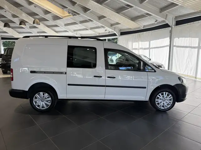 Volkswagen Caddy view 5