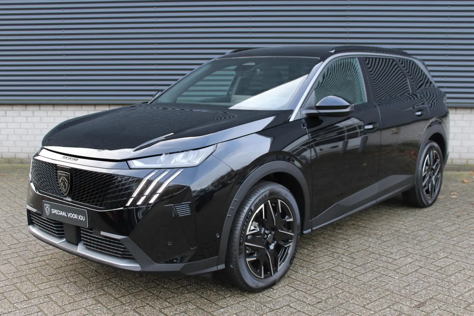 Peugeot 5008 1.2 Hybrid 136pk Allure I 360 Camera I 7-Persoons Schwarz - 2