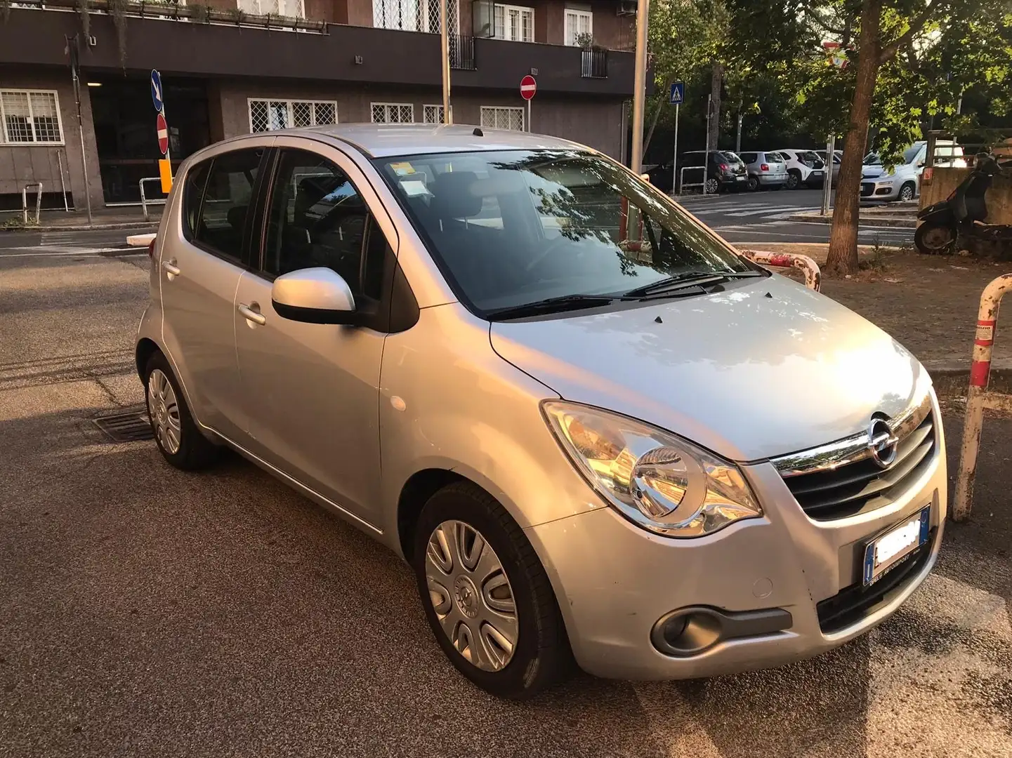 Opel Agila 1.0 12v Enjoy s&s 68cv - 1