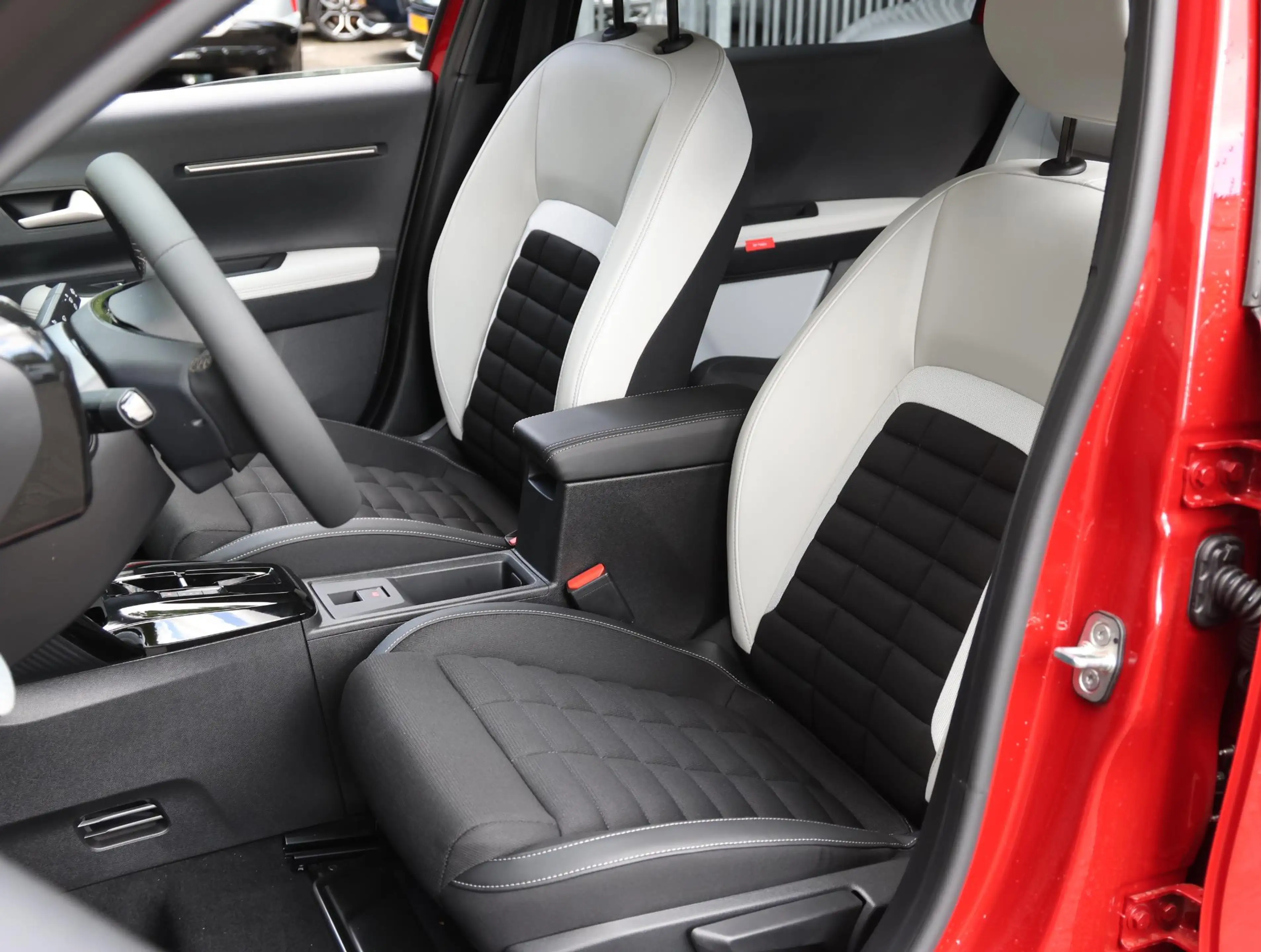 Citroen C3 Aircross 1.2 Hybrid 145pk Max 7p. | 7 persoons | Navigatie — photo 11
