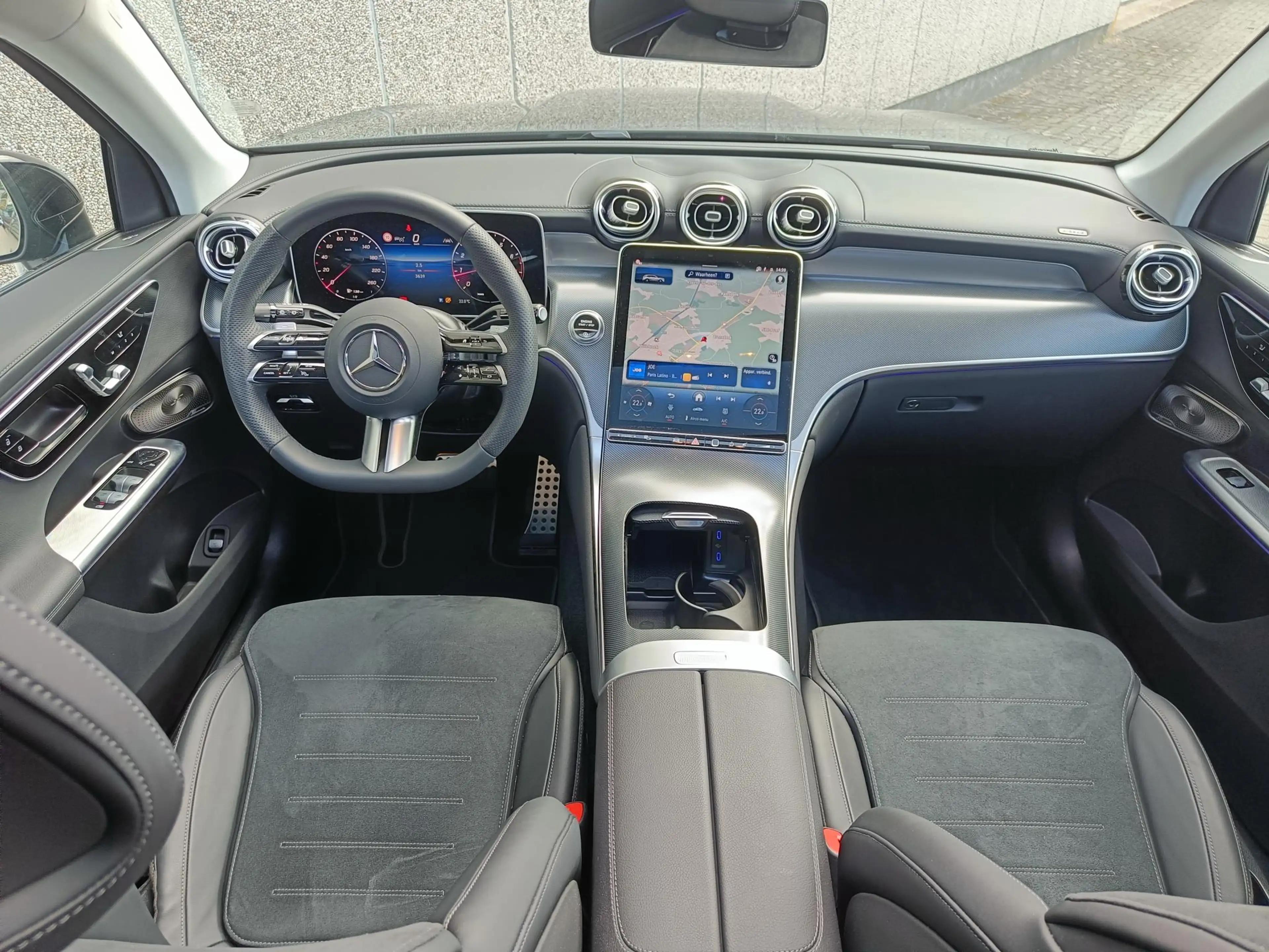 Mercedes-Benz GLC 200 4MATIC Pano dak * Trekhaak * AMG-Line - Pano. dak — photo 8