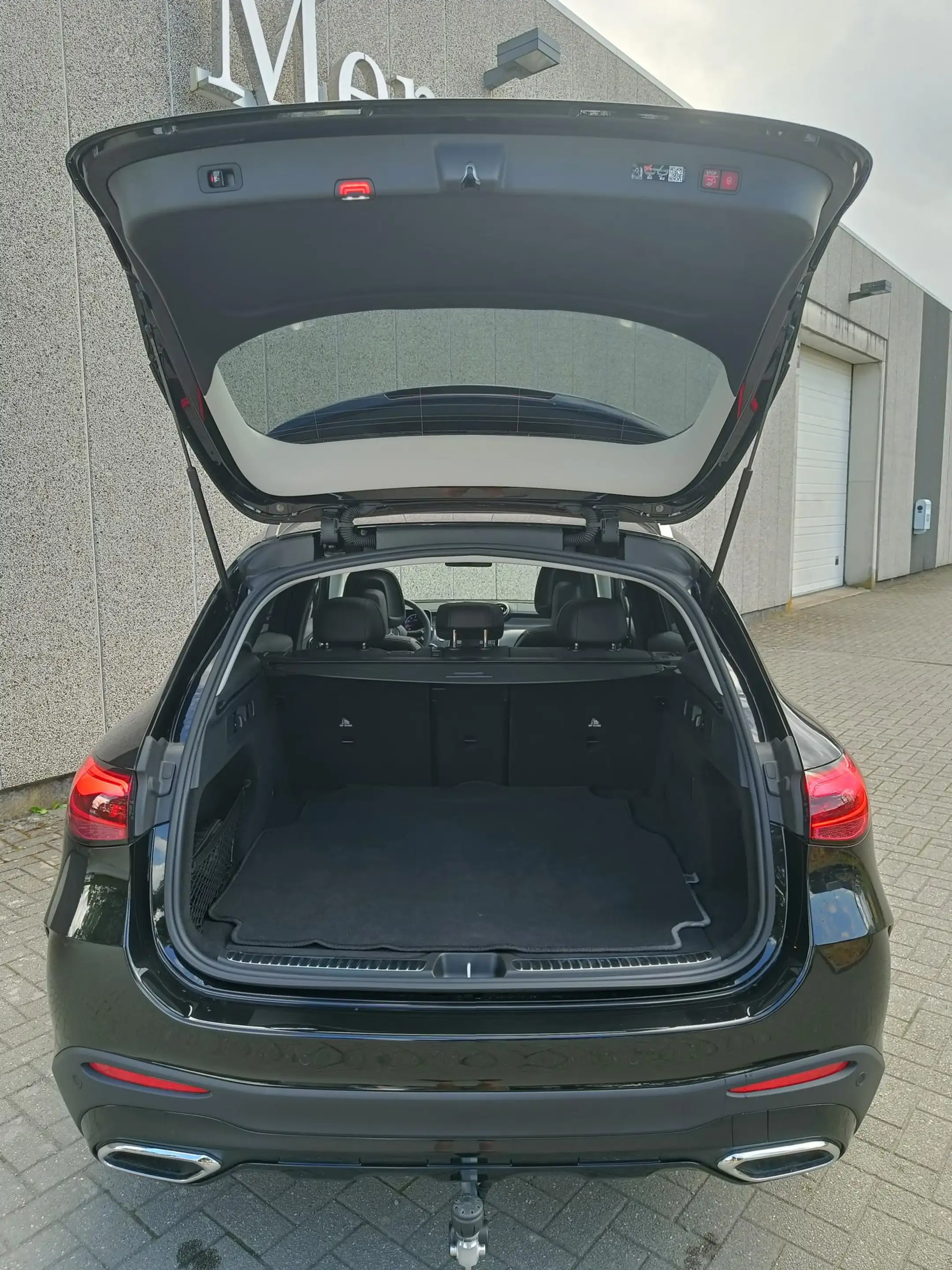 Mercedes-Benz GLC 200 4MATIC Pano dak * Trekhaak * AMG-Line - Pano. dak — photo 13