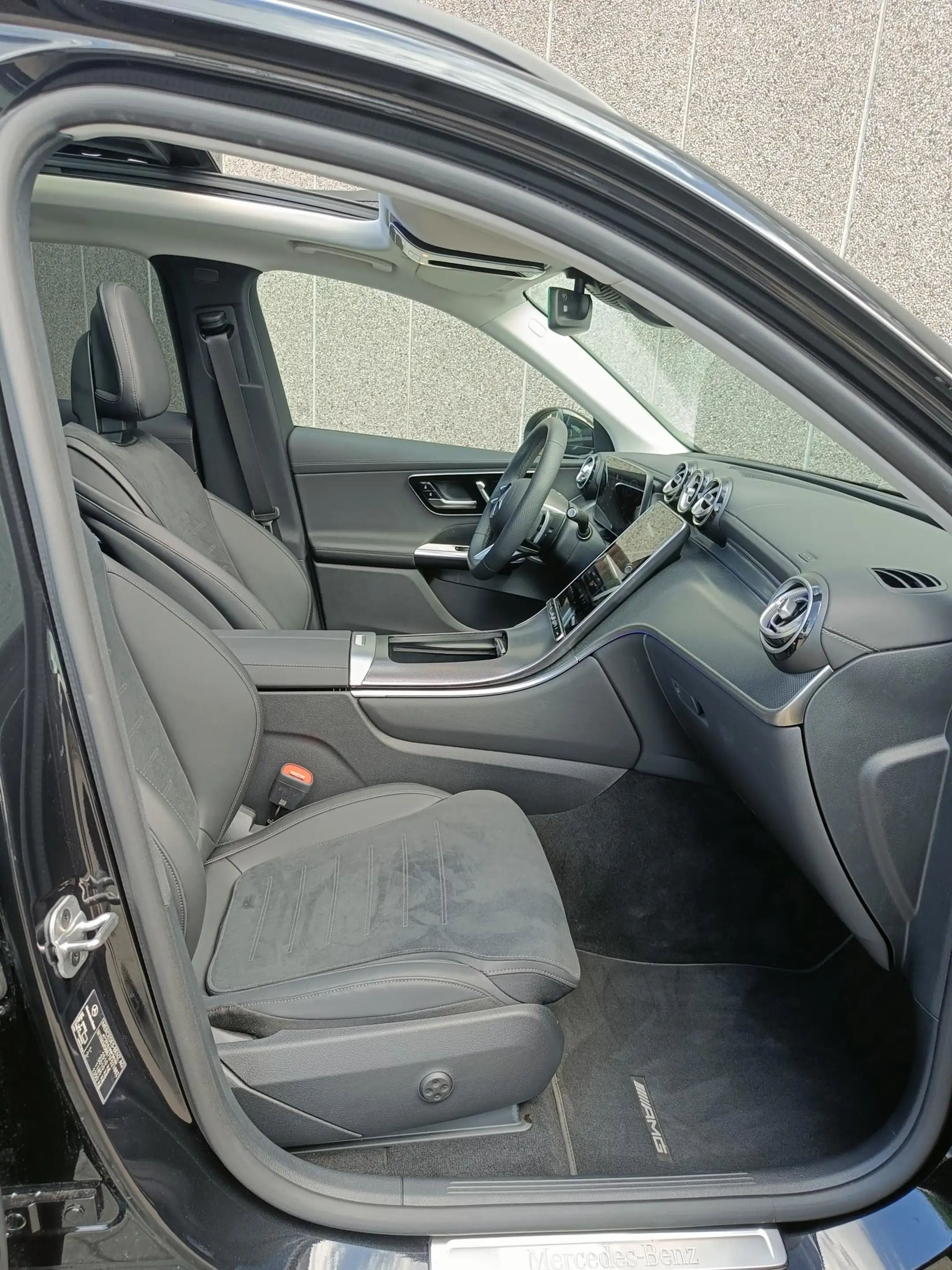 Mercedes-Benz GLC 200 4MATIC Pano dak * Trekhaak * AMG-Line - Pano. dak — photo 6