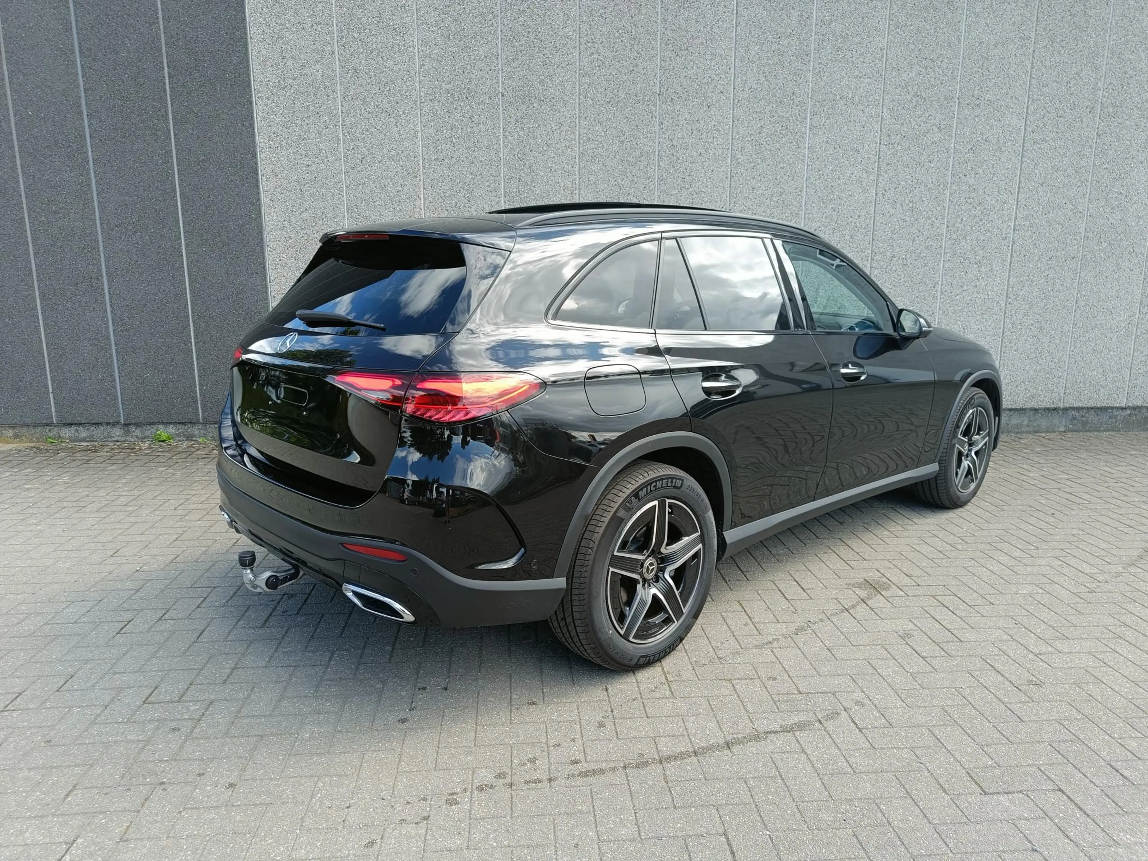 Mercedes-Benz GLC 200 4MATIC Pano dak * Trekhaak * AMG-Line - Pano. dak — photo 23