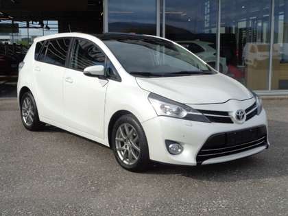 Toyota Verso 2,0 D-4D Lounge *Pano *AHK *Kamera