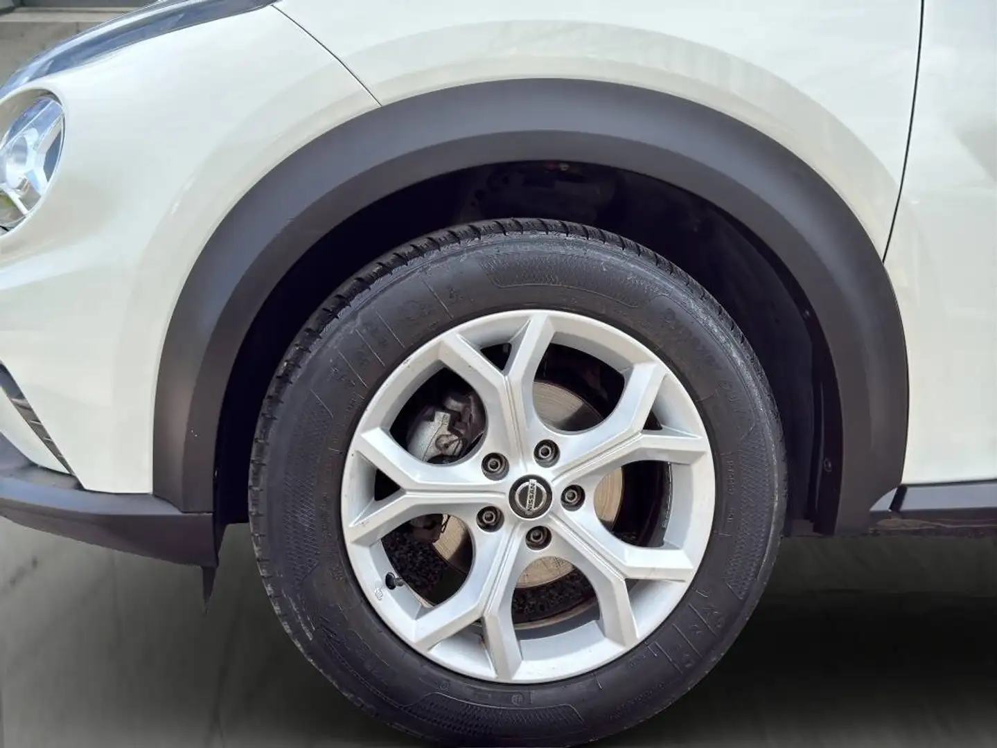 Nissan Juke 1.0 dig-t N-Connecta 114cv Con TELECAMERA Wit - 2