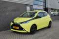 Toyota Aygo 1.0 VVT-i X-Cite / Carplay / Camera / N.A.P. Jaune - thumbnail 4