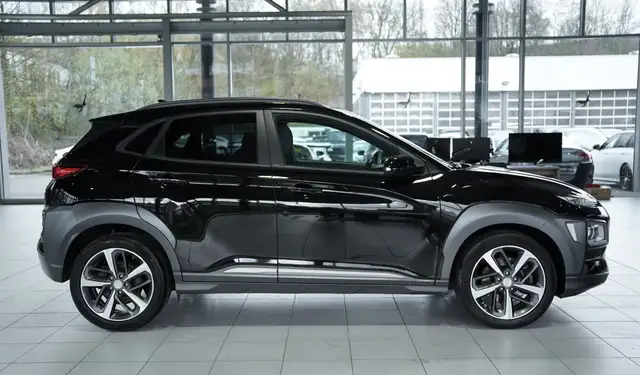 Hyundai Kona view 7
