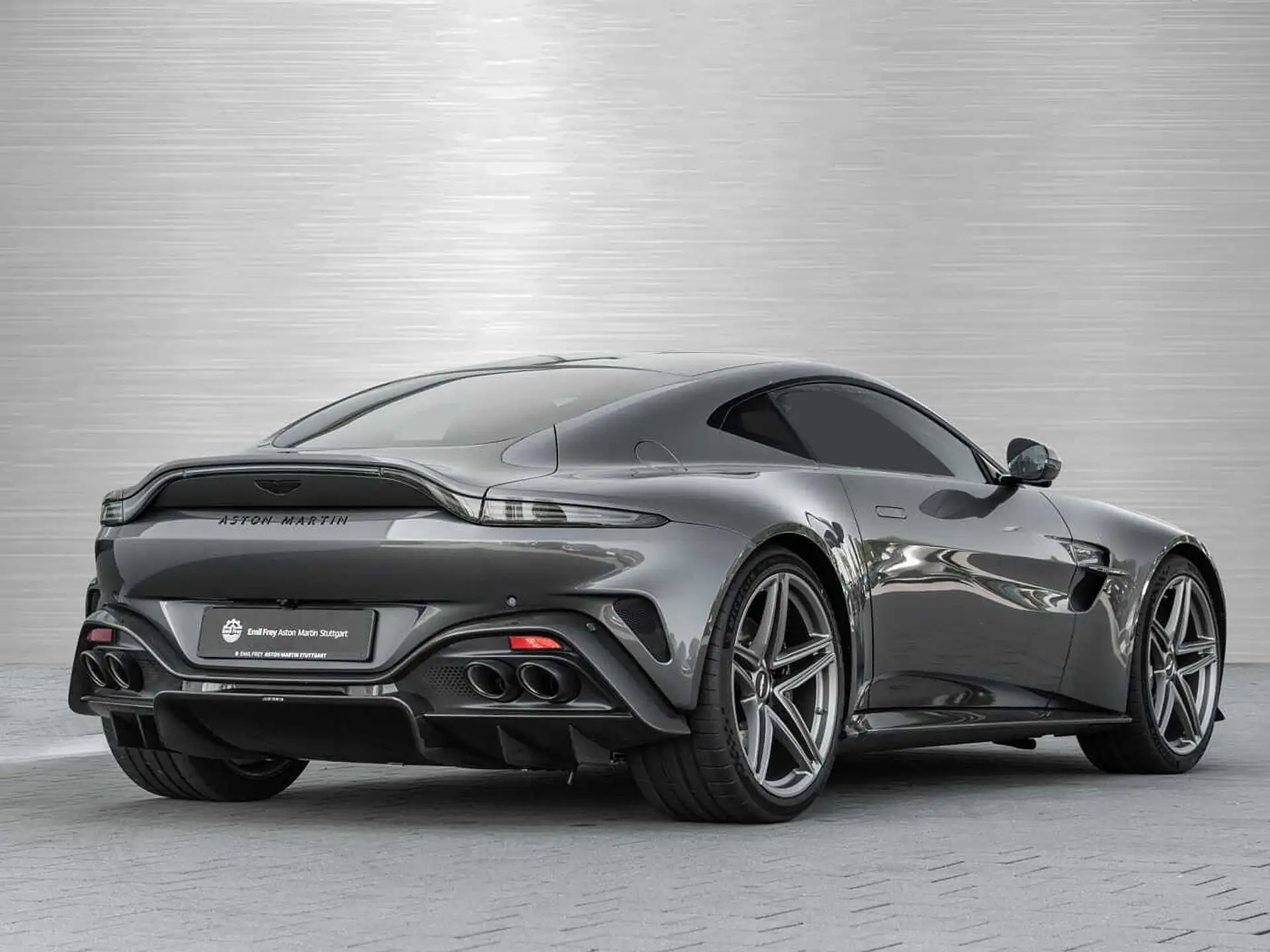 애스턴마틴 밴티지 V8 Coupe 2025 회색 사진 8