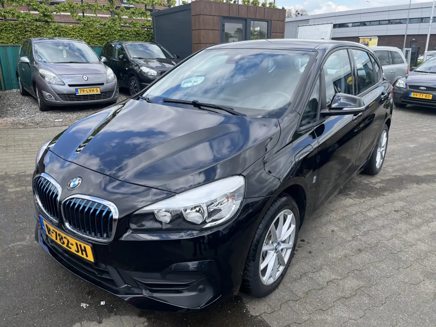 BMW 225 2-serie Active Tourer 225xe iP Executive**1000€ KO Zwart - 2