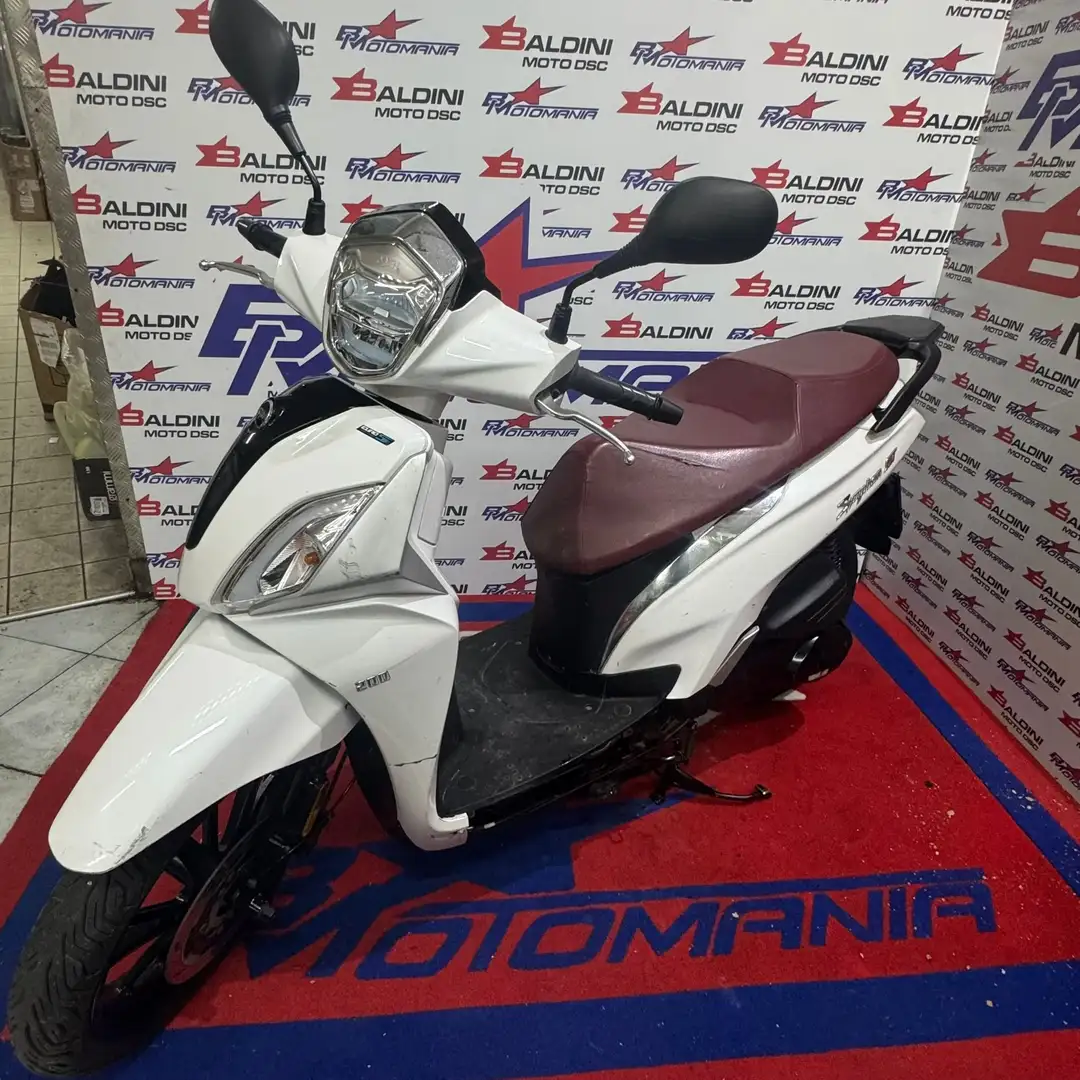 SYM Symphony 200 ST Blanco - 1