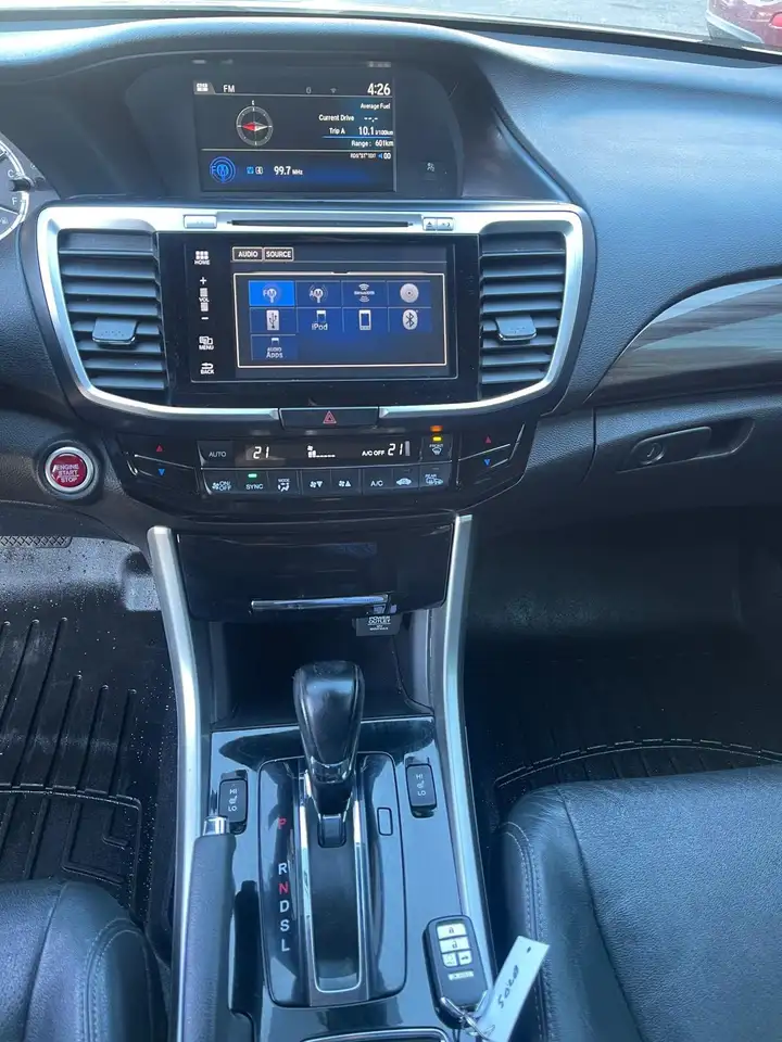 Honda Accord снимка Honda Accord