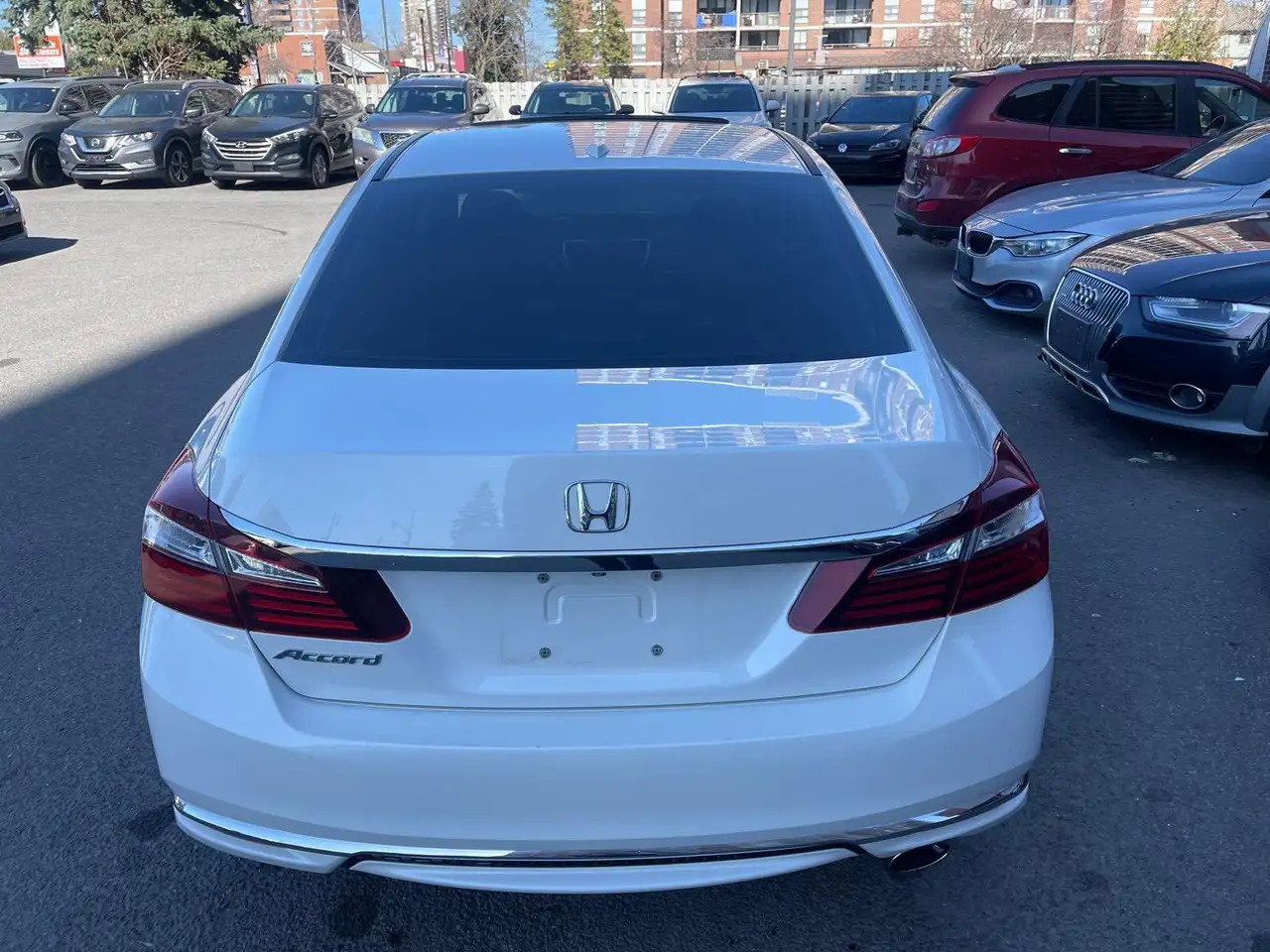 Honda Accord снимка Honda Accord