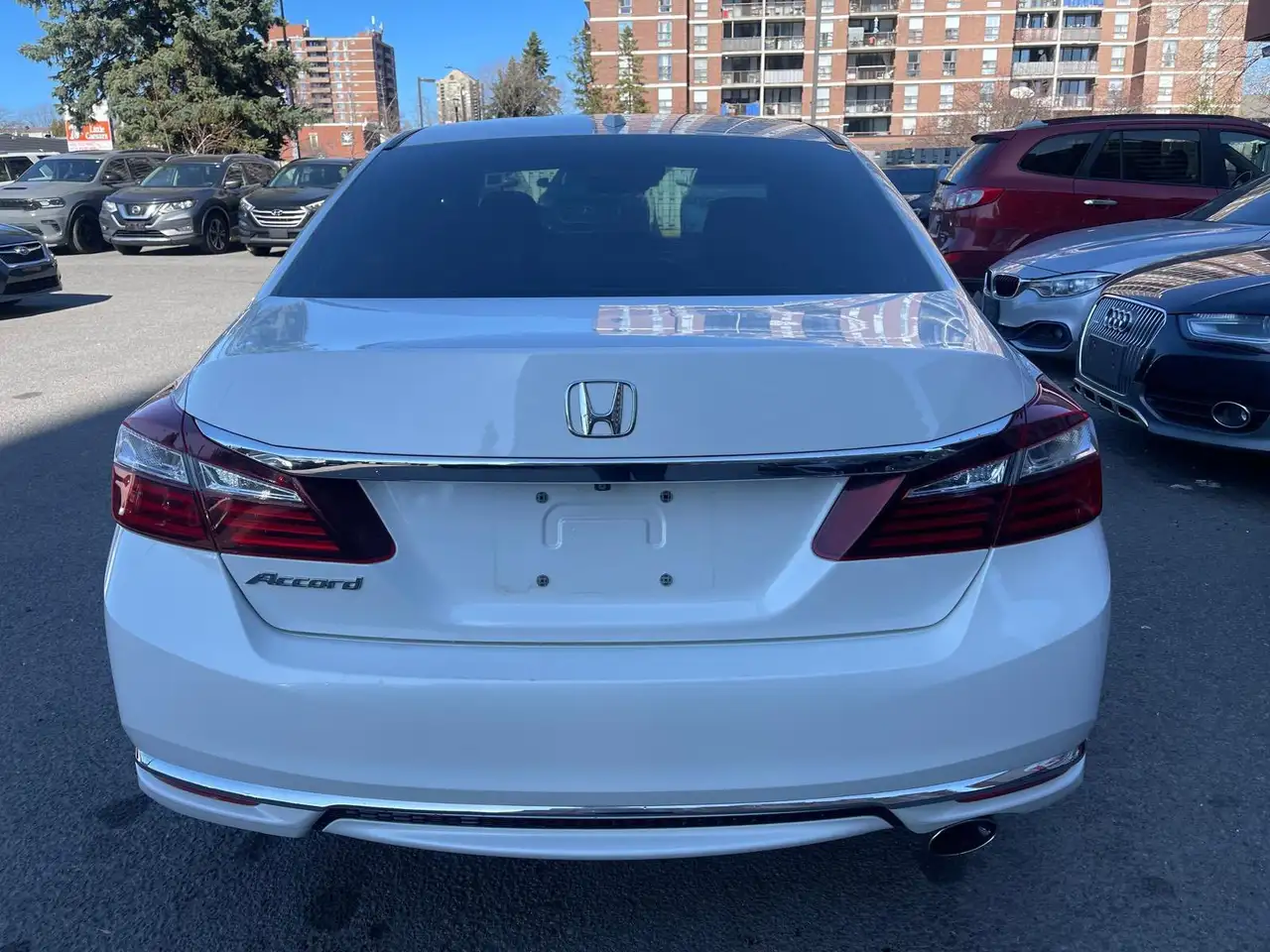 Honda Accord снимка Honda Accord