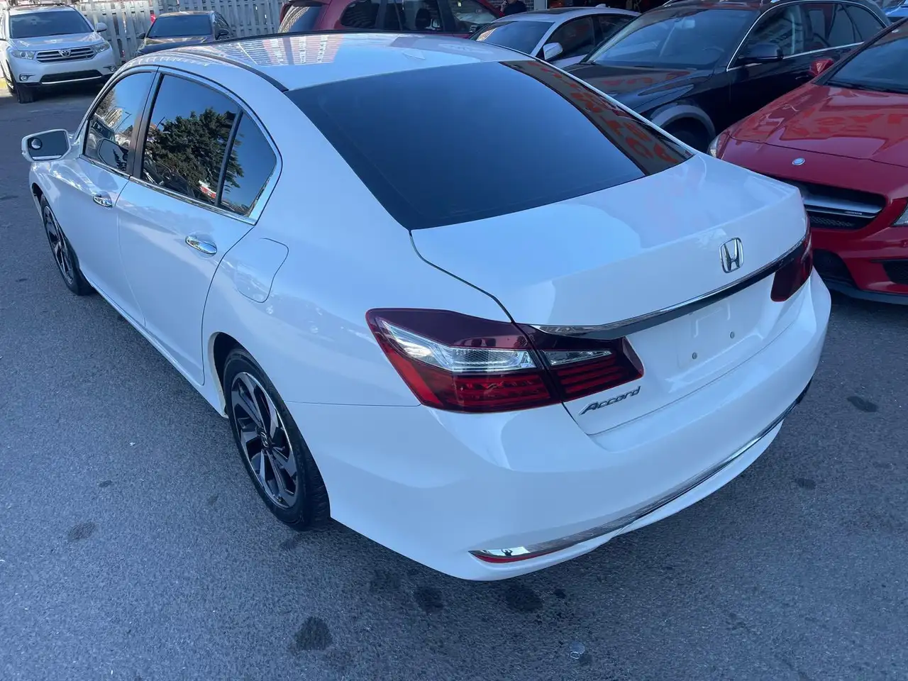Honda Accord снимка Honda Accord