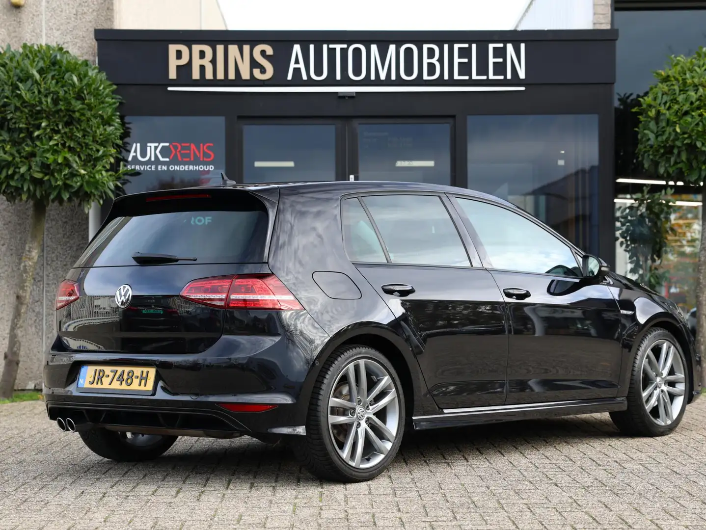 Volkswagen Golf 1.4 TSI R-Line|Camera|LED|Trekhaak|Stoelverw|Navi Zwart - 2