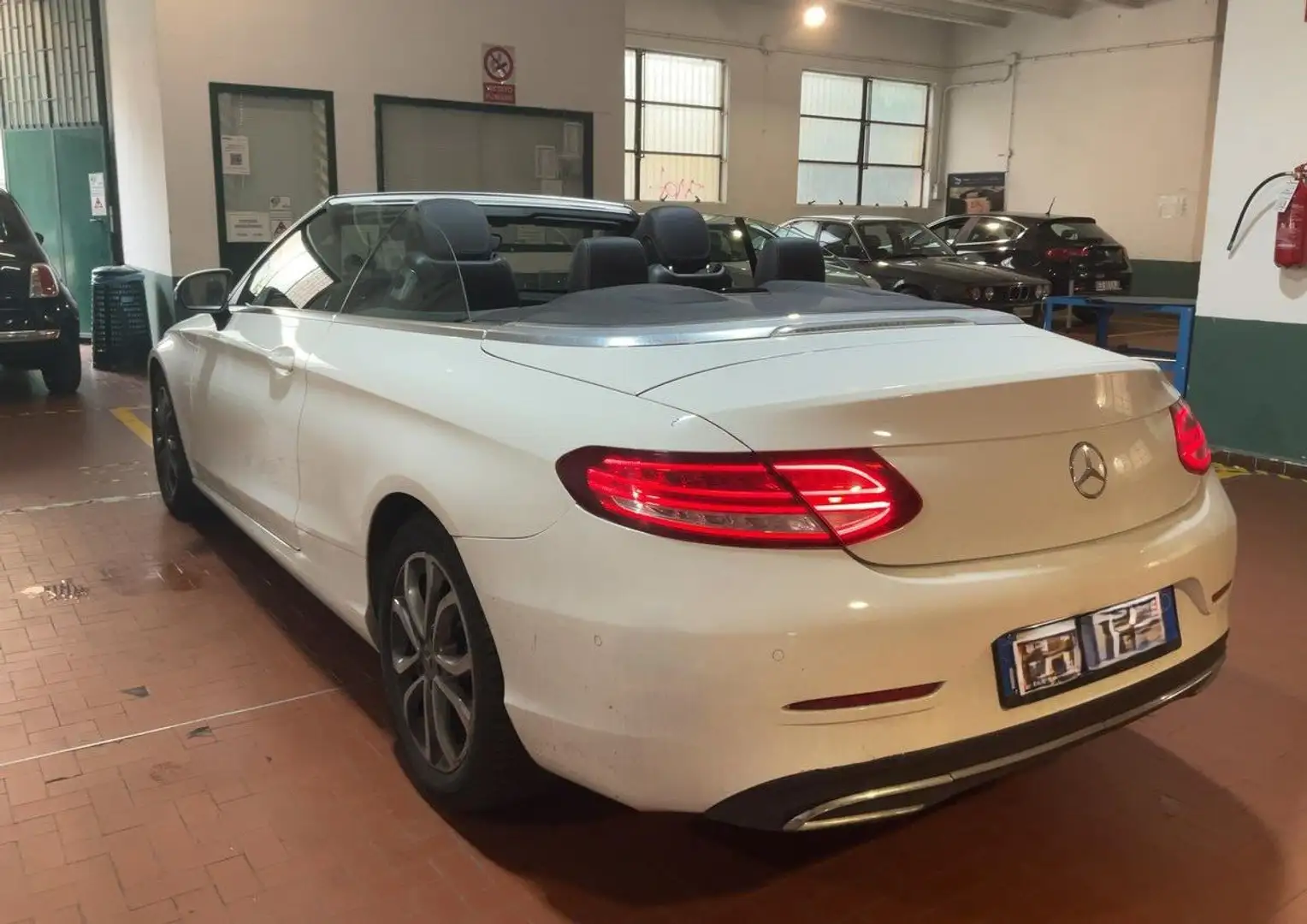 Mercedes-Benz C 180 C Cabrio 180 Executive auto SED RISC CAMERA NAVI Wit - 2