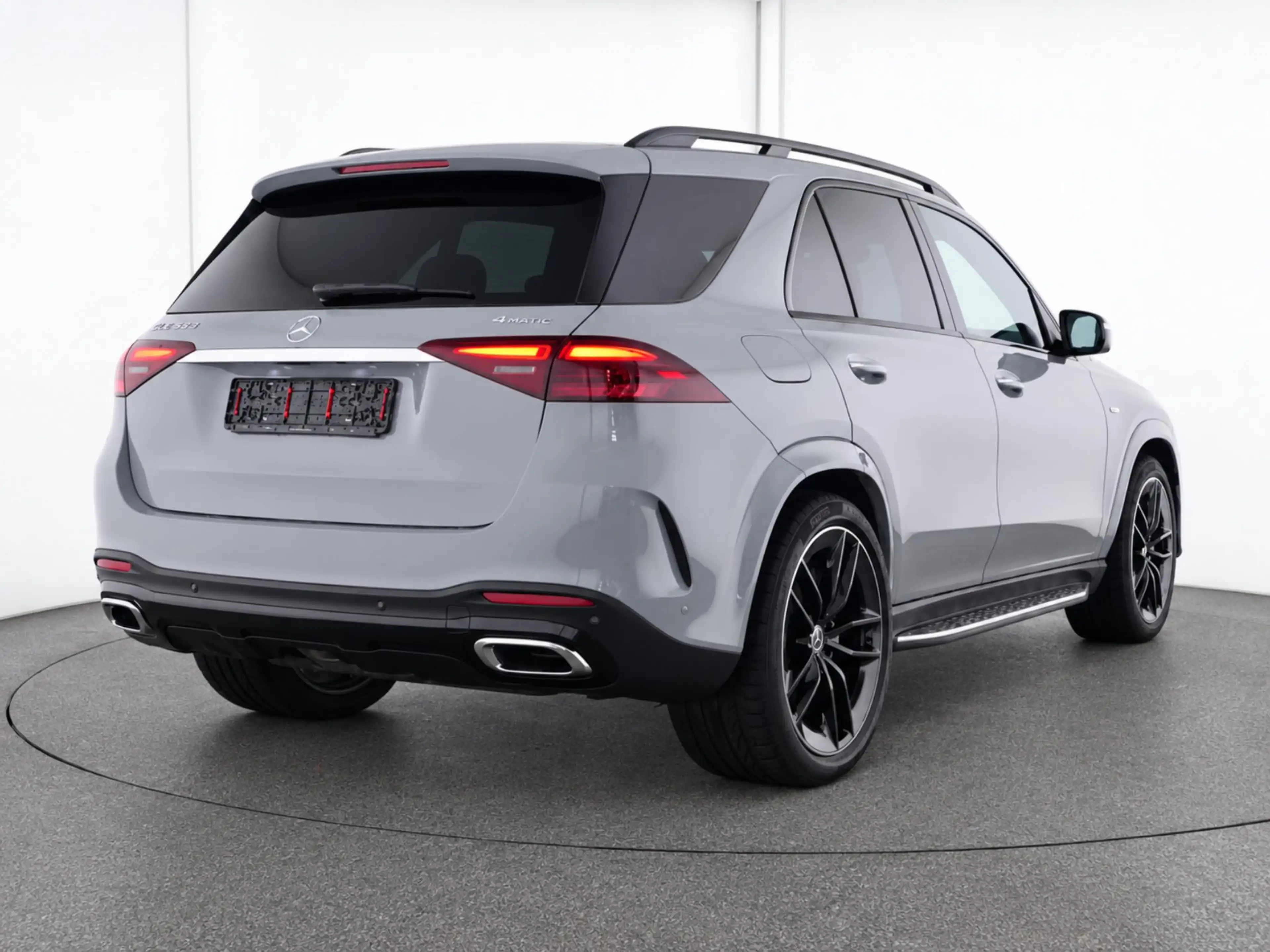 Mercedes-Benz GLE 400 e 4MATIC AMG Line | MANUFAKTUR Alpingrijs | Panora — photo 2