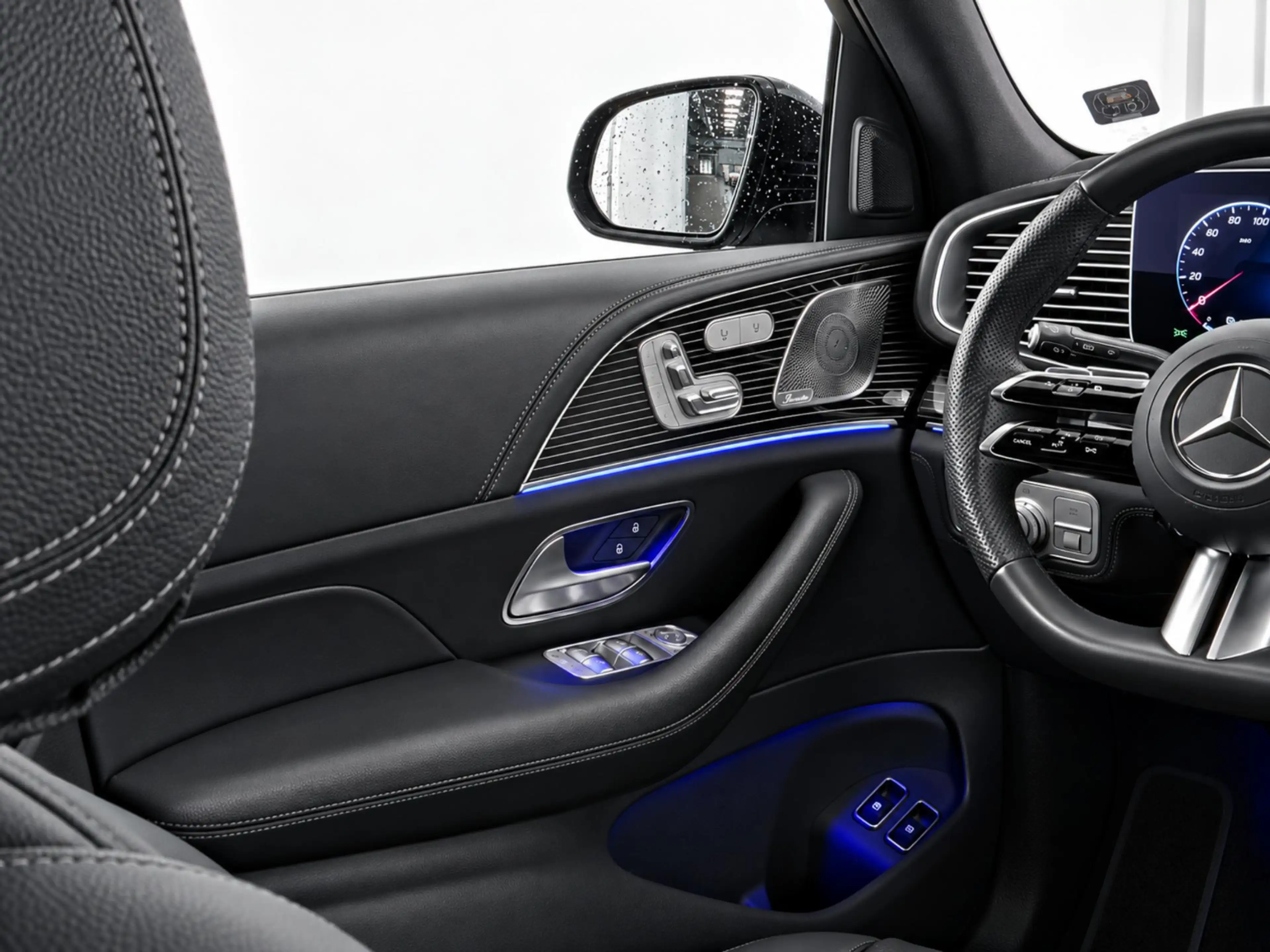 Mercedes-Benz GLE 400 e 4MATIC AMG Line | MANUFAKTUR Alpingrijs | Panora — photo 9