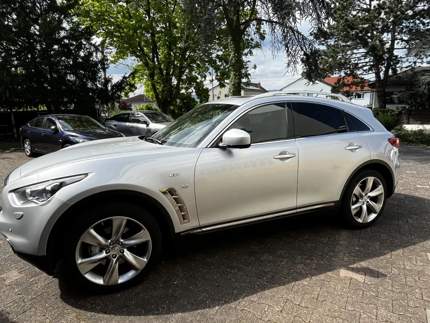 Infiniti QX70 3.7 AWD Aut. S - 1