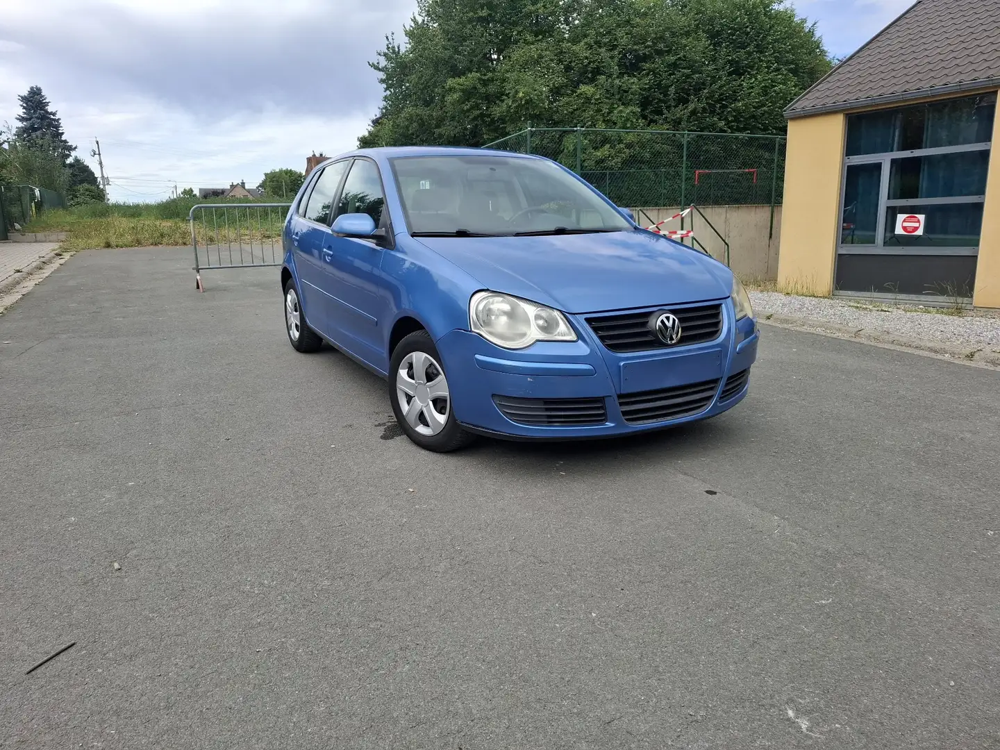 Volkswagen Polo 1.4i Bleu - 1