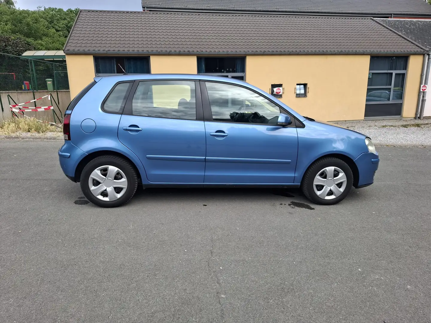 Volkswagen Polo 1.4i Bleu - 2