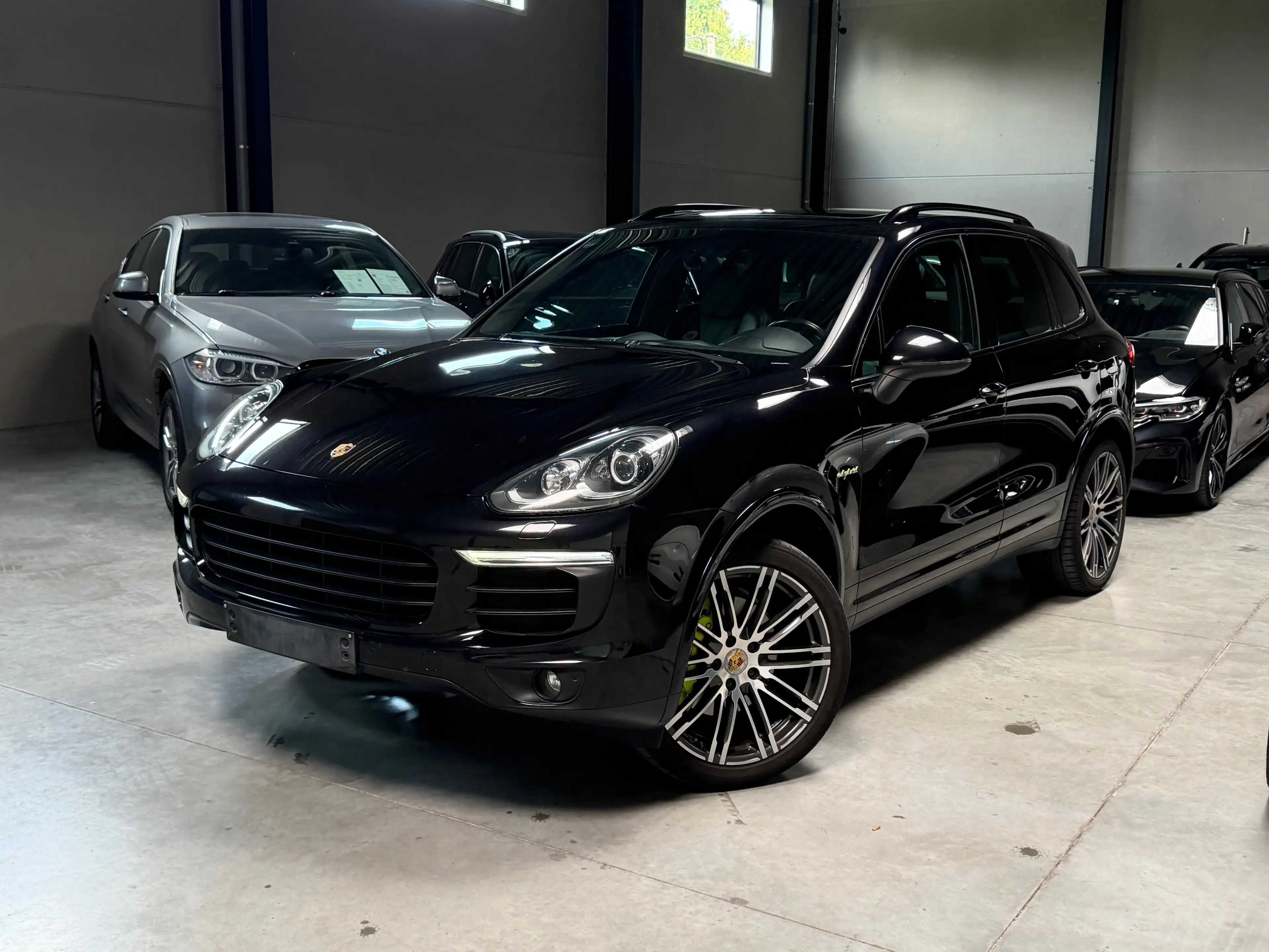 Porsche Cayenne 3.0i V6 Hybrid Tiptronic S | 1STE EIGENAAR | FULL PORSCHE SERVICE | PANO | TREKHAAK