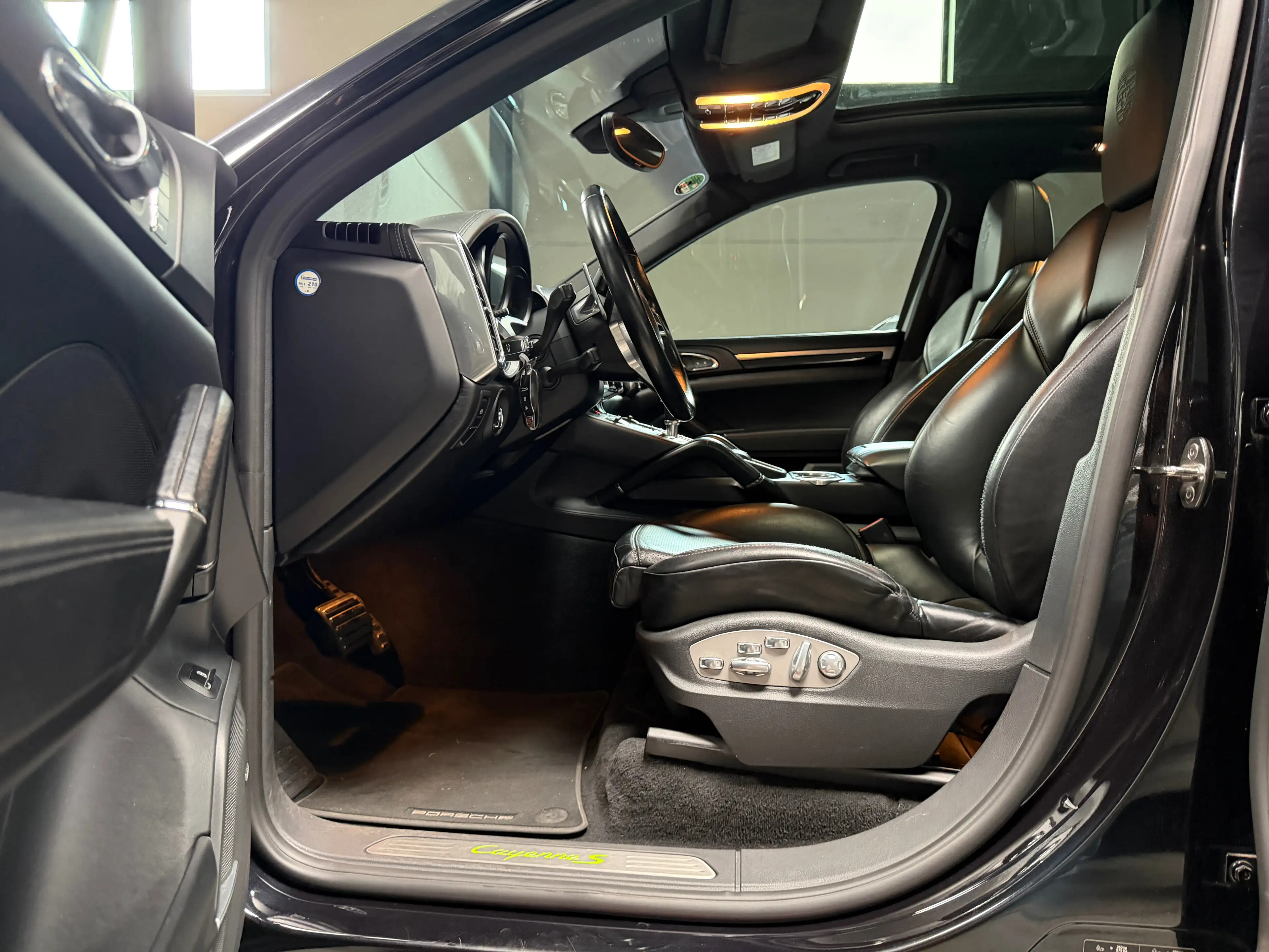 Porsche Cayenne 3.0i V6 Hybrid Tiptronic S | 1STE EIGENAAR | FULL PORSCHE SERVICE | PANO | TREKHAAK — photo 15