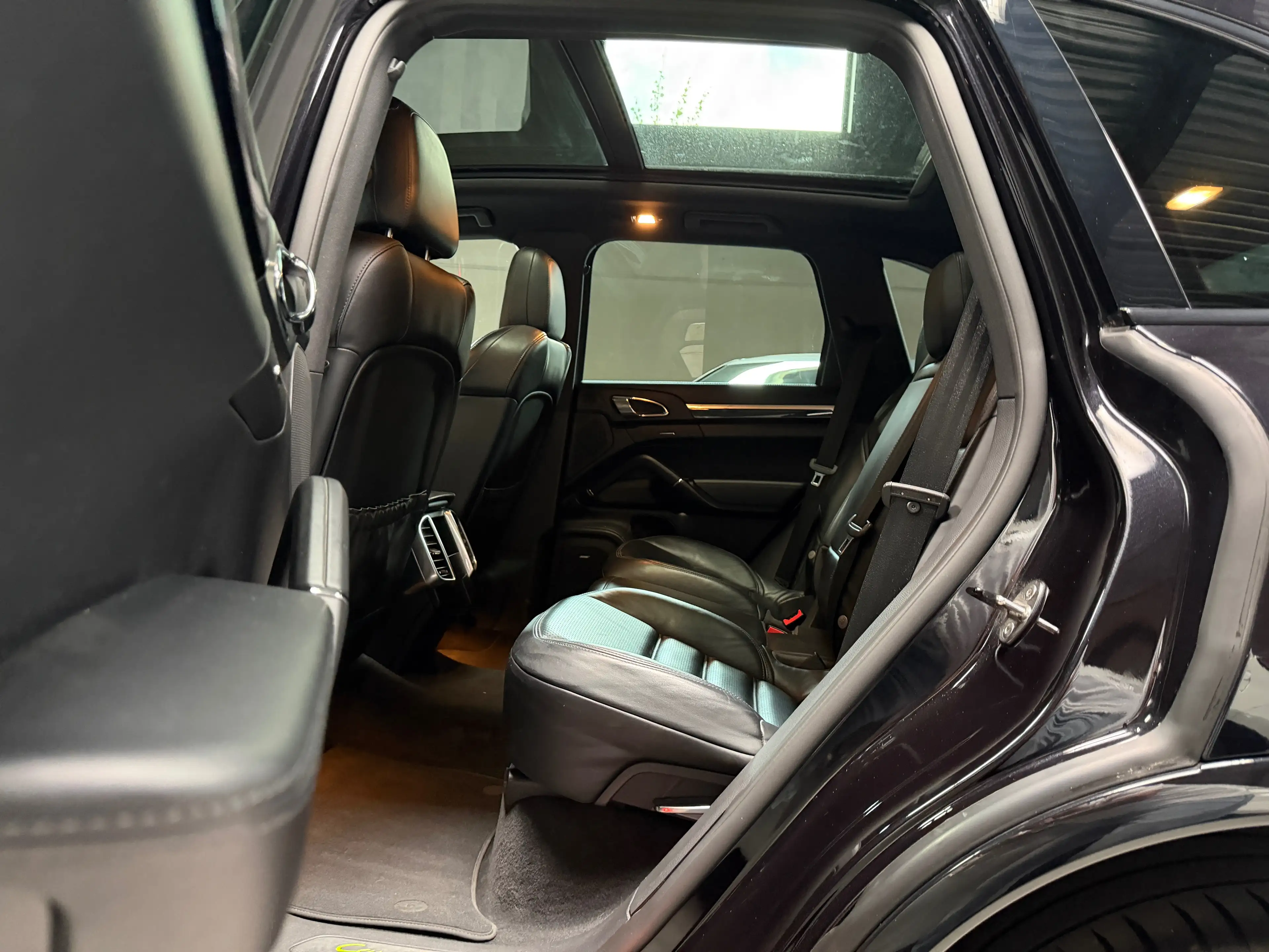 Porsche Cayenne 3.0i V6 Hybrid Tiptronic S | 1STE EIGENAAR | FULL PORSCHE SERVICE | PANO | TREKHAAK — photo 14