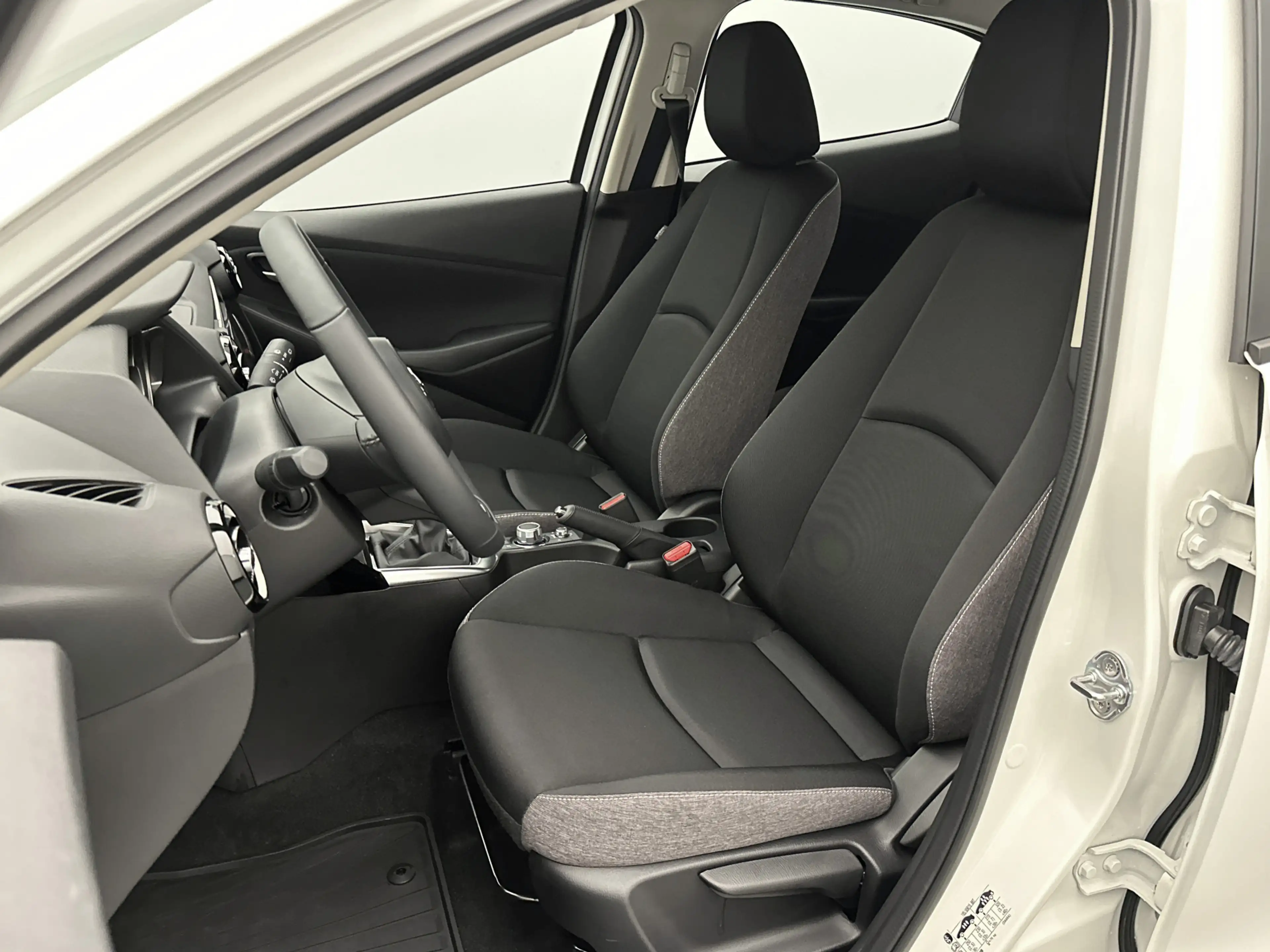 Mazda 2 1.5 e-SkyActiv-G 90 Centre-Line | Airco | Cruise c — photo 6