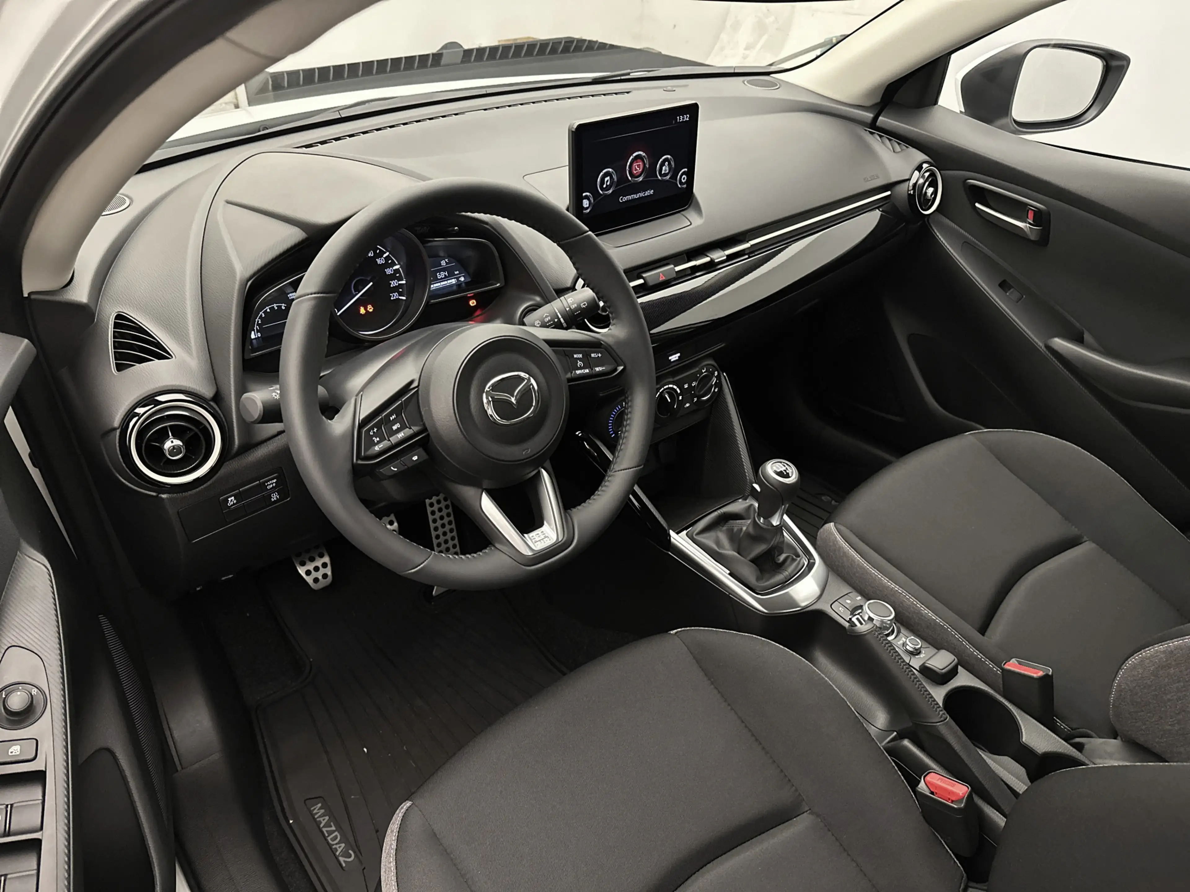 Mazda 2 1.5 e-SkyActiv-G 90 Centre-Line | Airco | Cruise c — photo 9