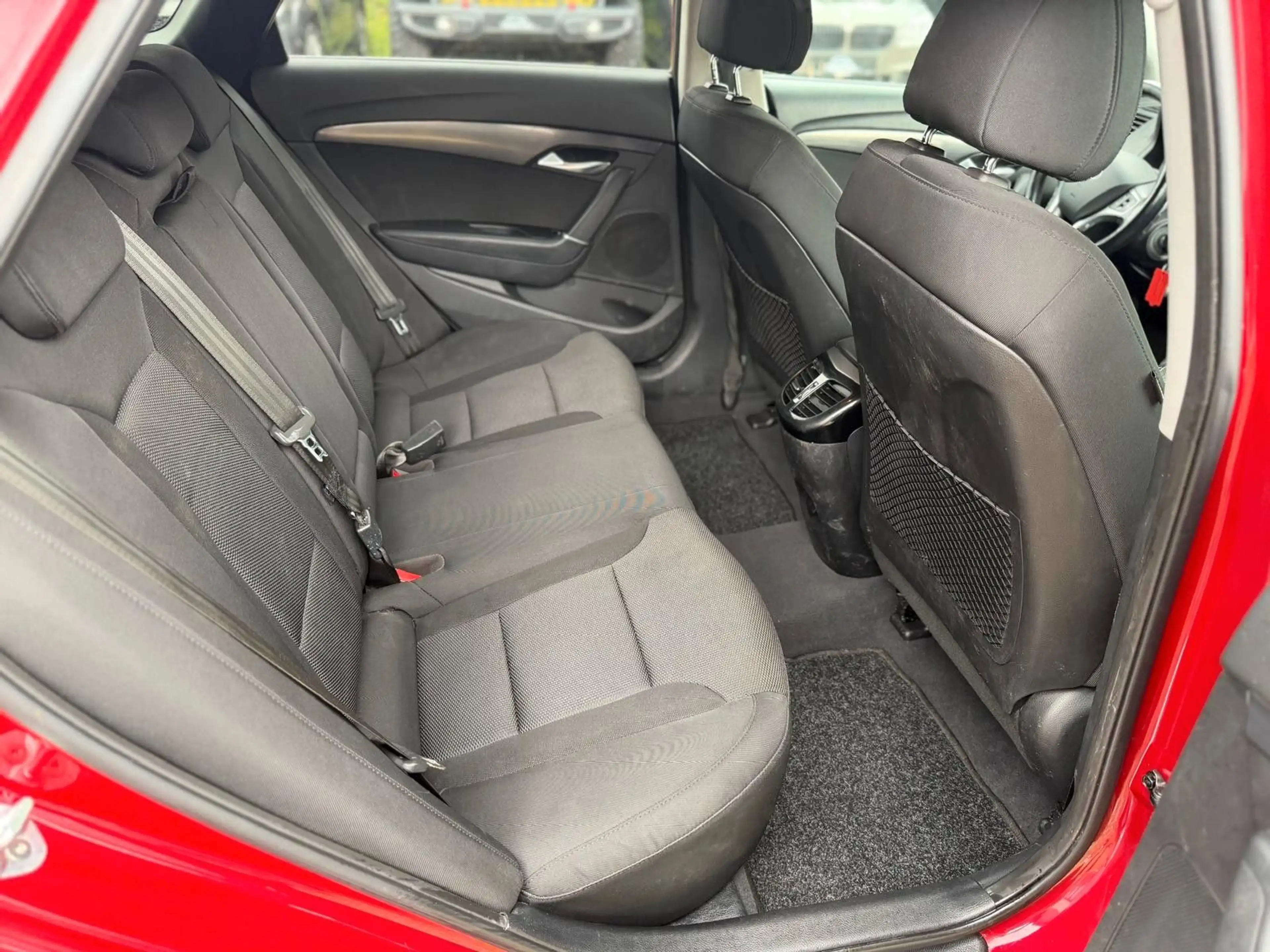 Hyundai i40 LED TEMPO KLIMA AUTO SITZ-E — photo 13